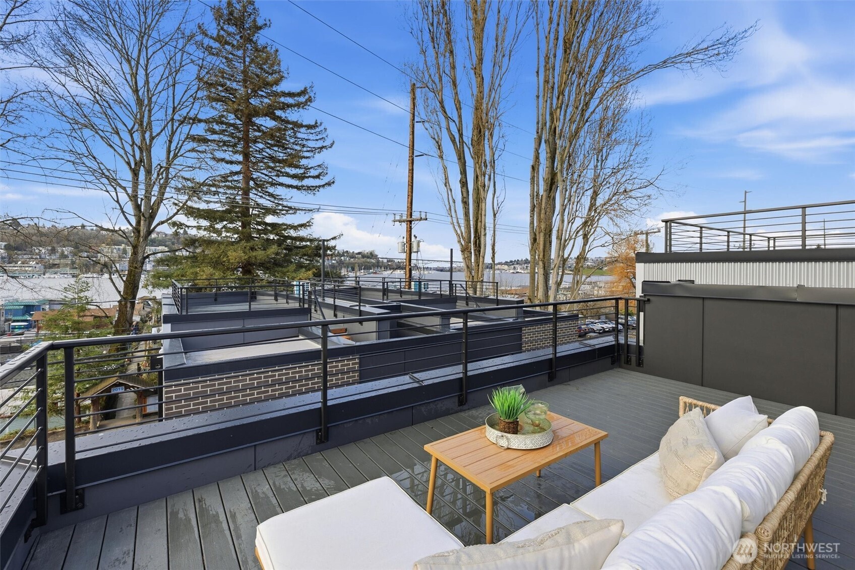 2012 Fairview Avenue E Unit: B