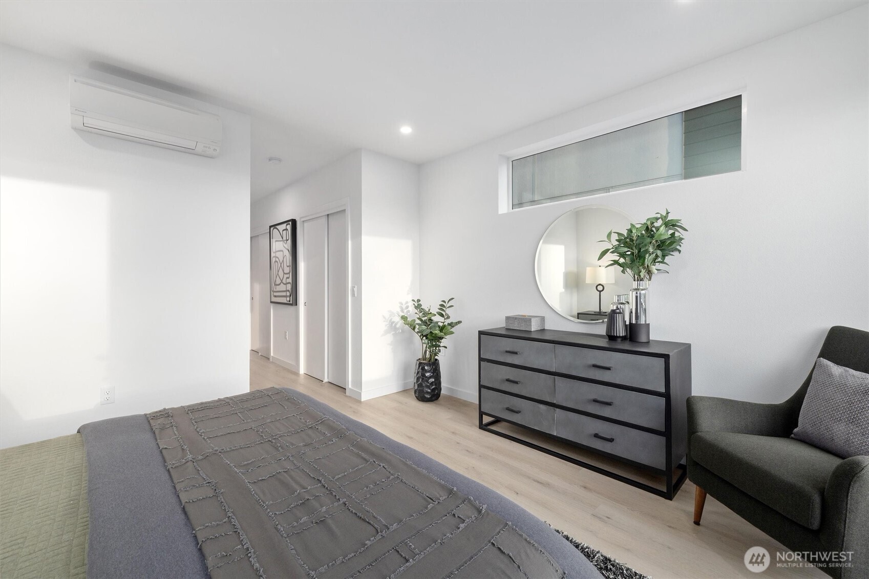 6608 Carleton Avenue S Unit: B