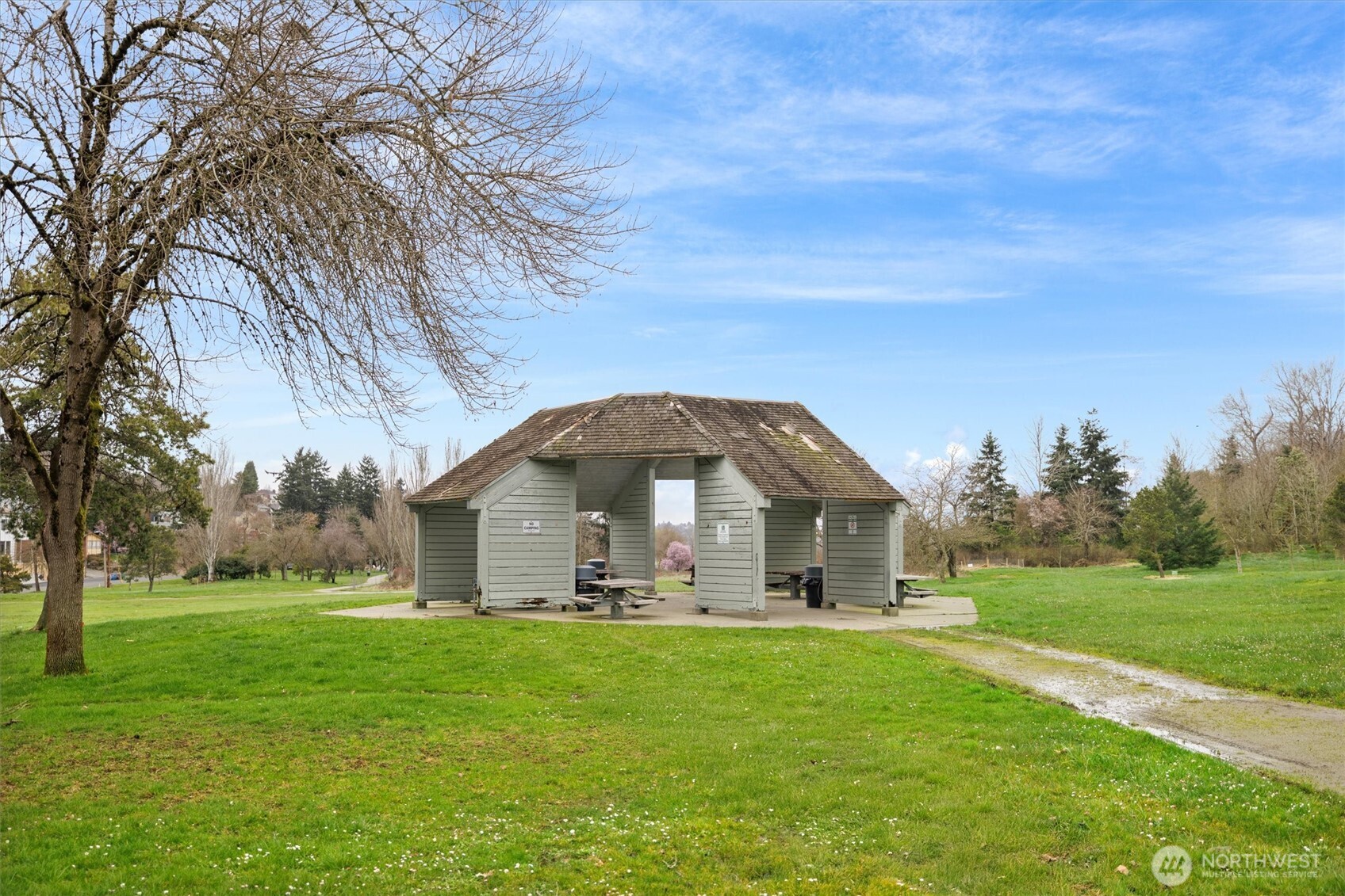 4233 S Bradford Street