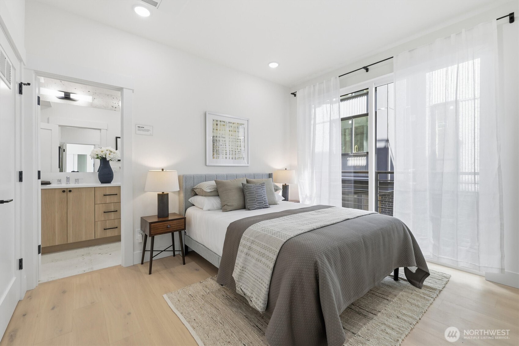 2016 Fairview Avenue E Unit: A