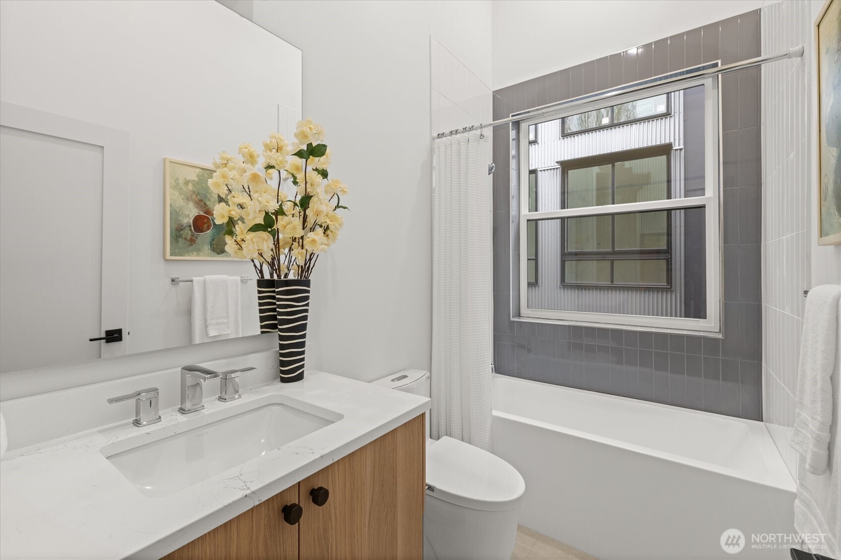 2016 Fairview Avenue E Unit: A