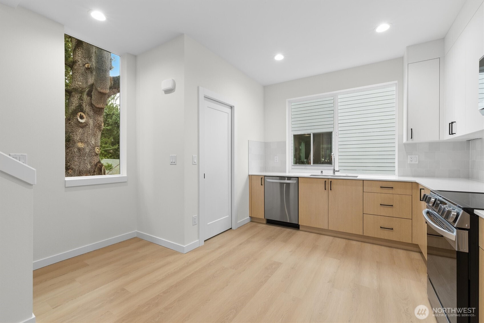 18015 2nd Avenue NE Unit: C