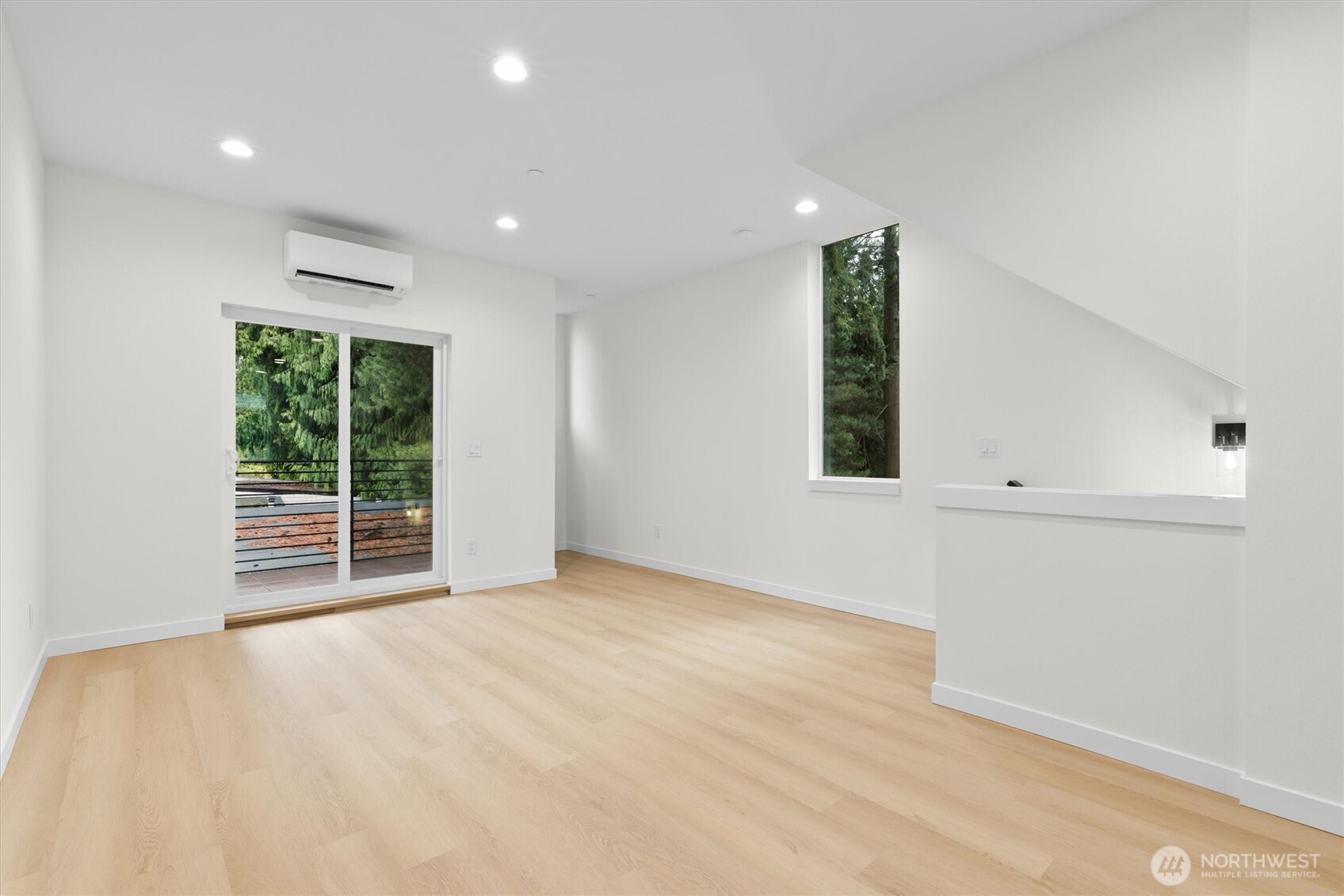 18015 2nd Avenue NE Unit: C