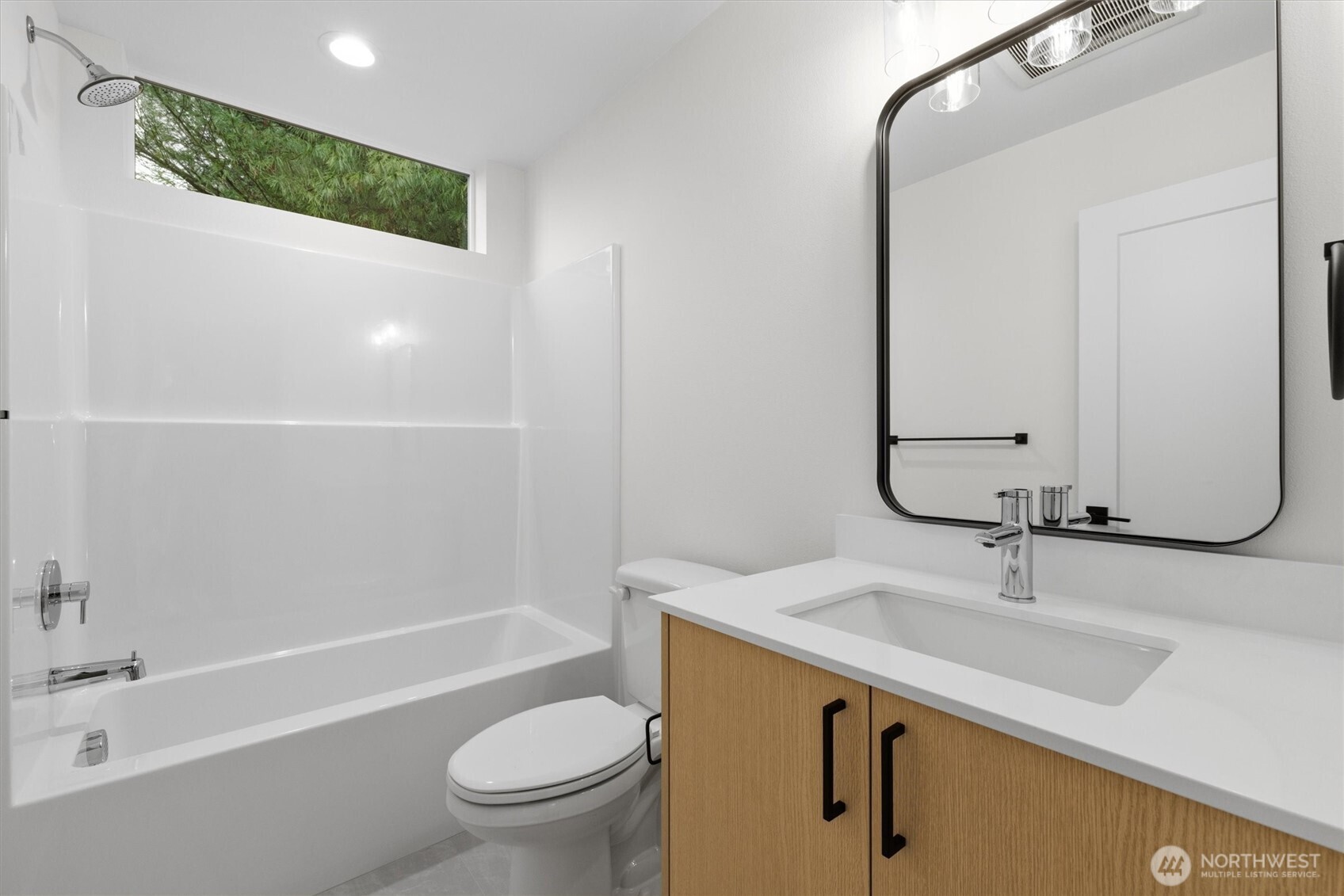 18015 2nd Avenue NE Unit: C