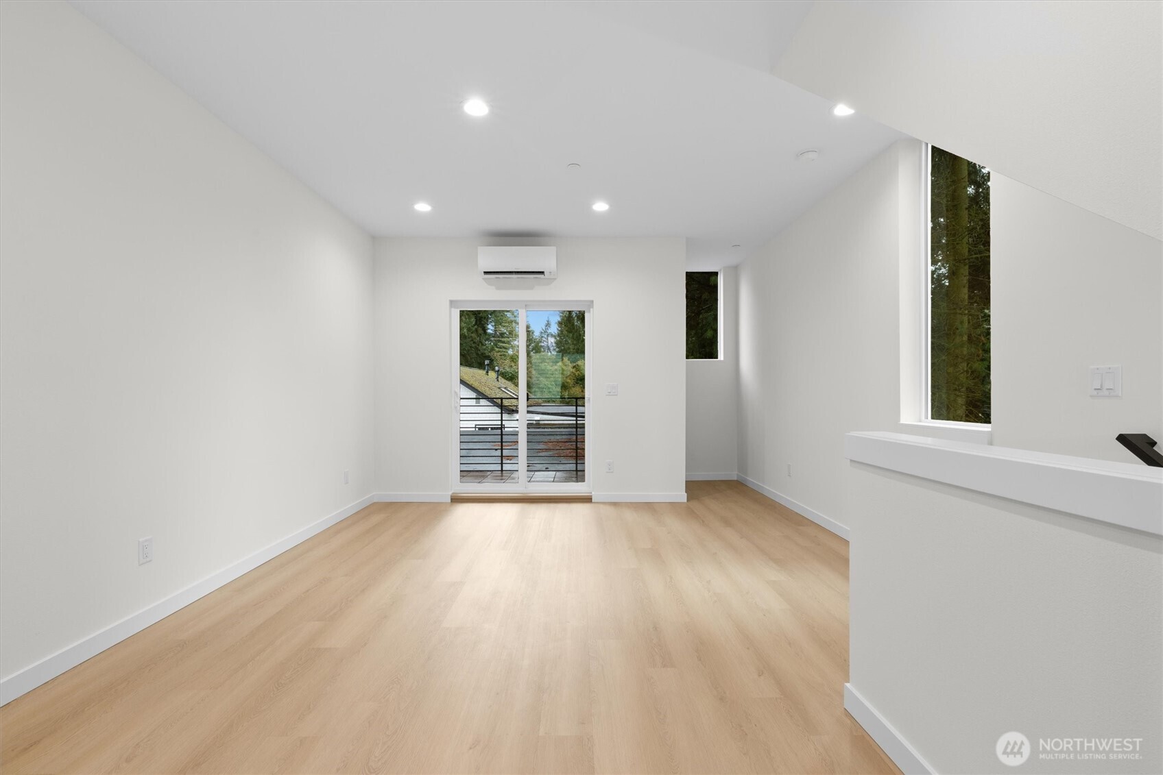 18015 2nd Avenue NE Unit: C