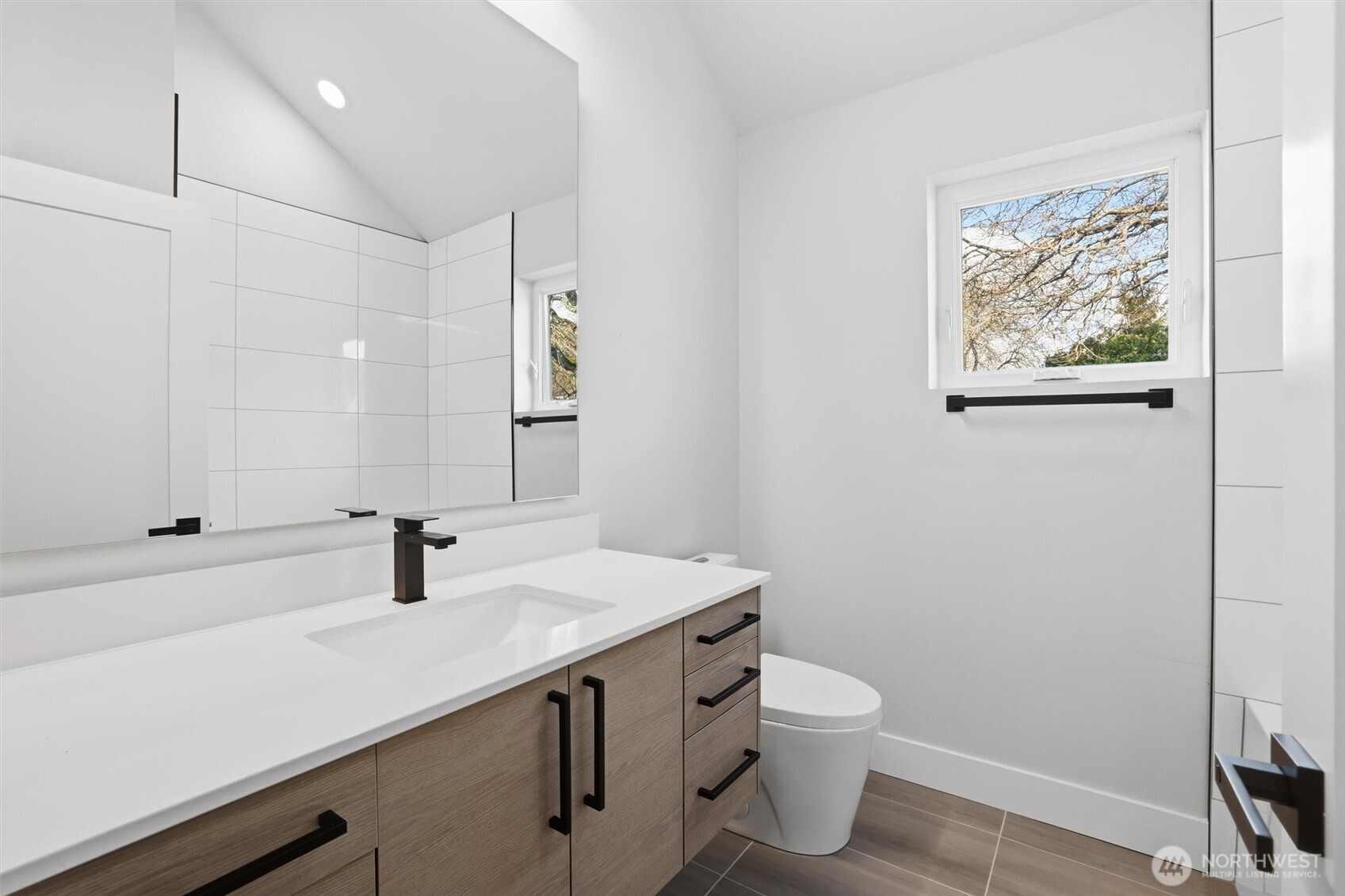 3324 35th Avenue S Unit: A