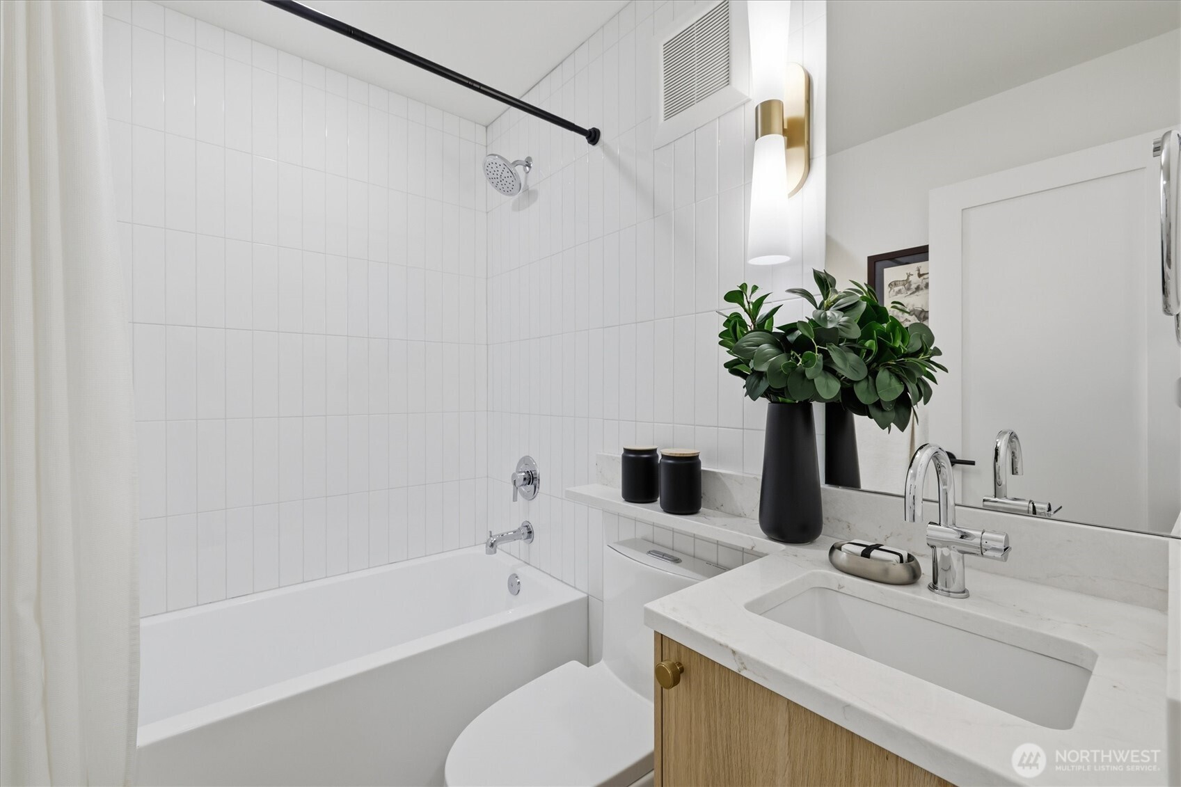 2010 Fairview Avenue E Unit: B