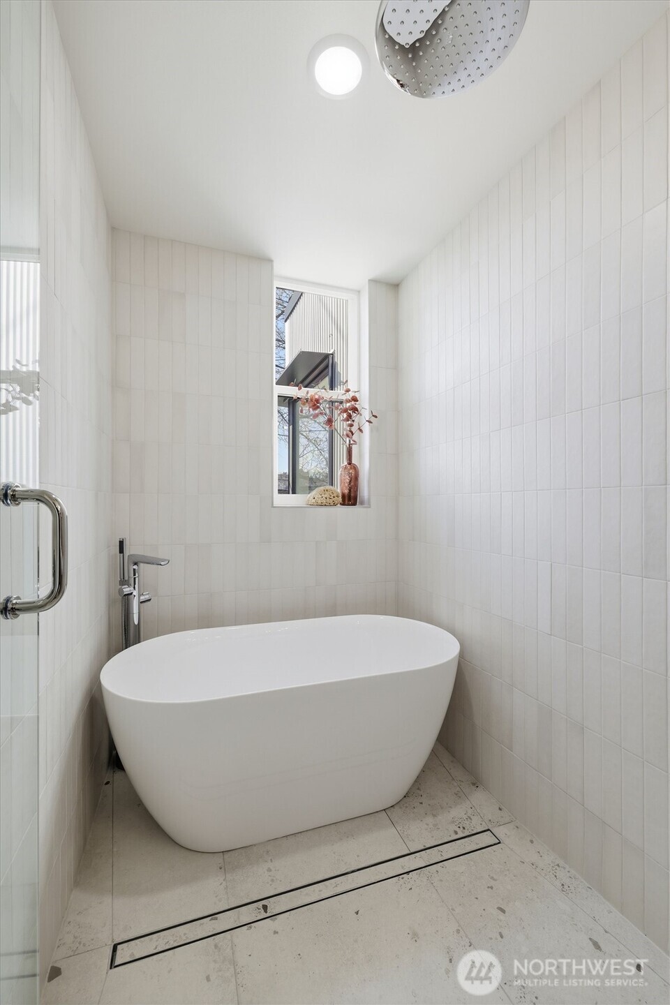 2010 Fairview Avenue E Unit: B