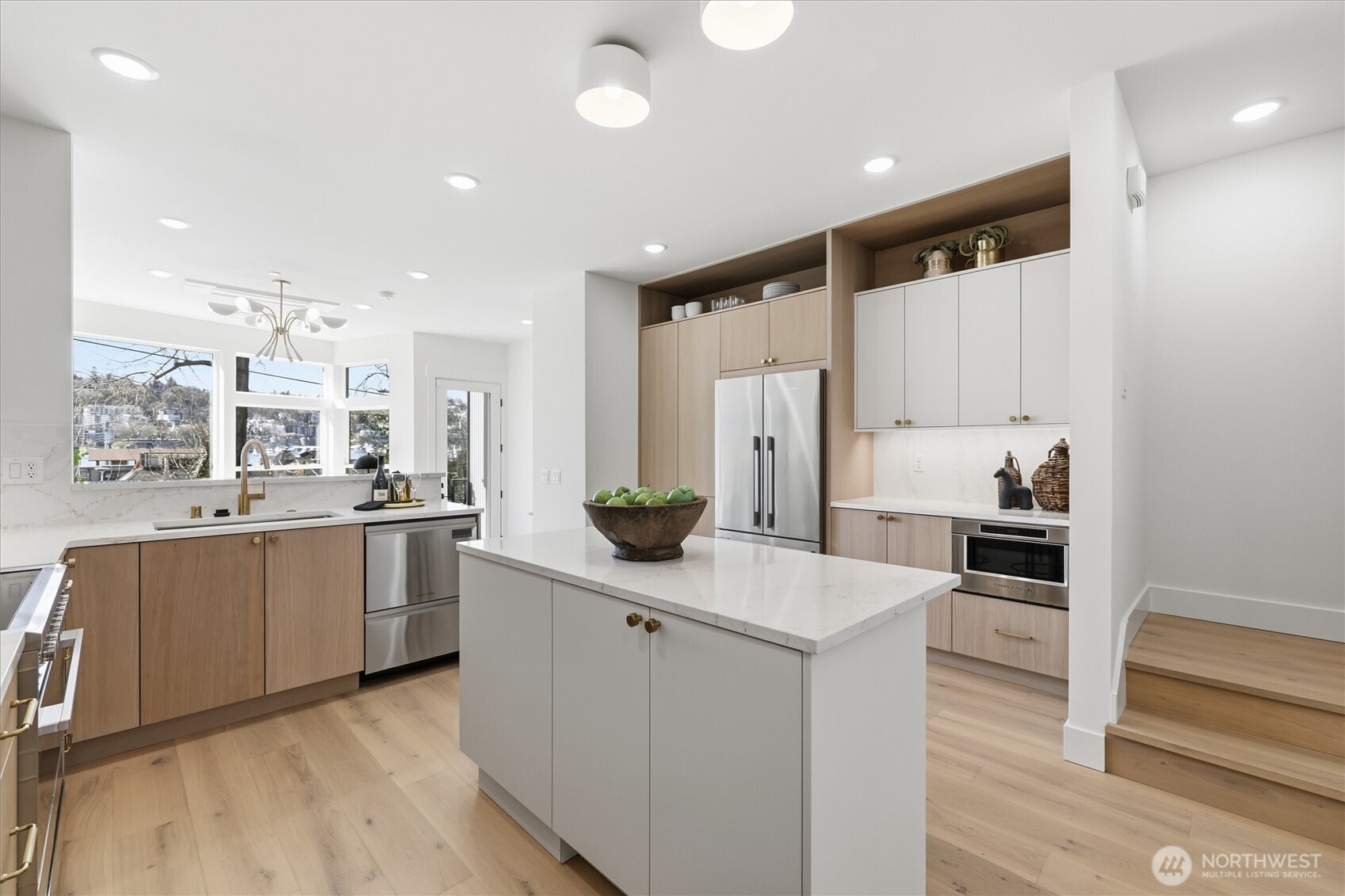 2010 Fairview Avenue E Unit: B