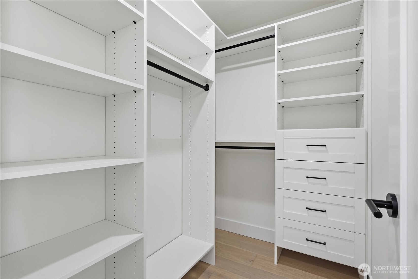 2010 Fairview Avenue E Unit: B