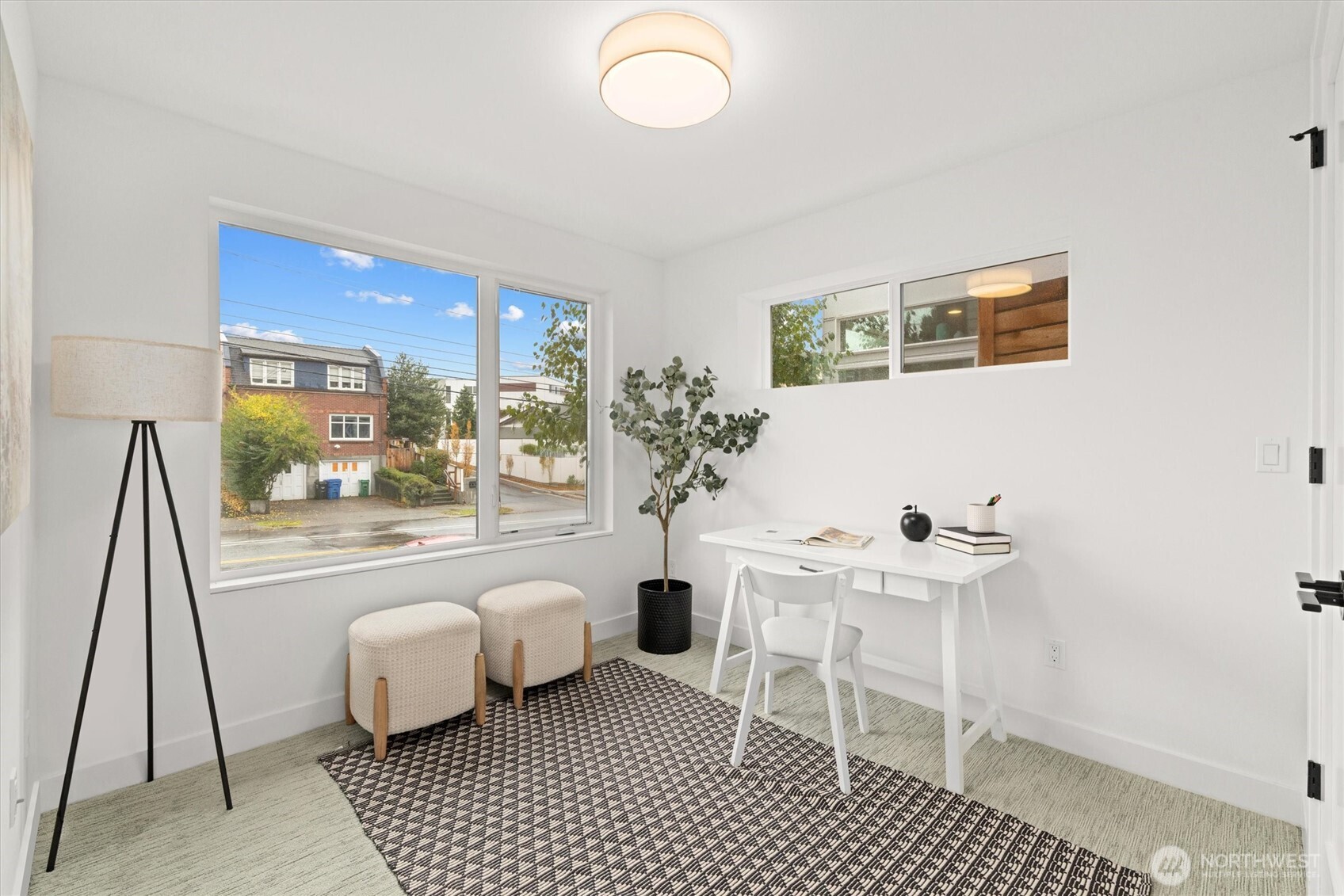 2011 Dexter Avenue N Unit: A