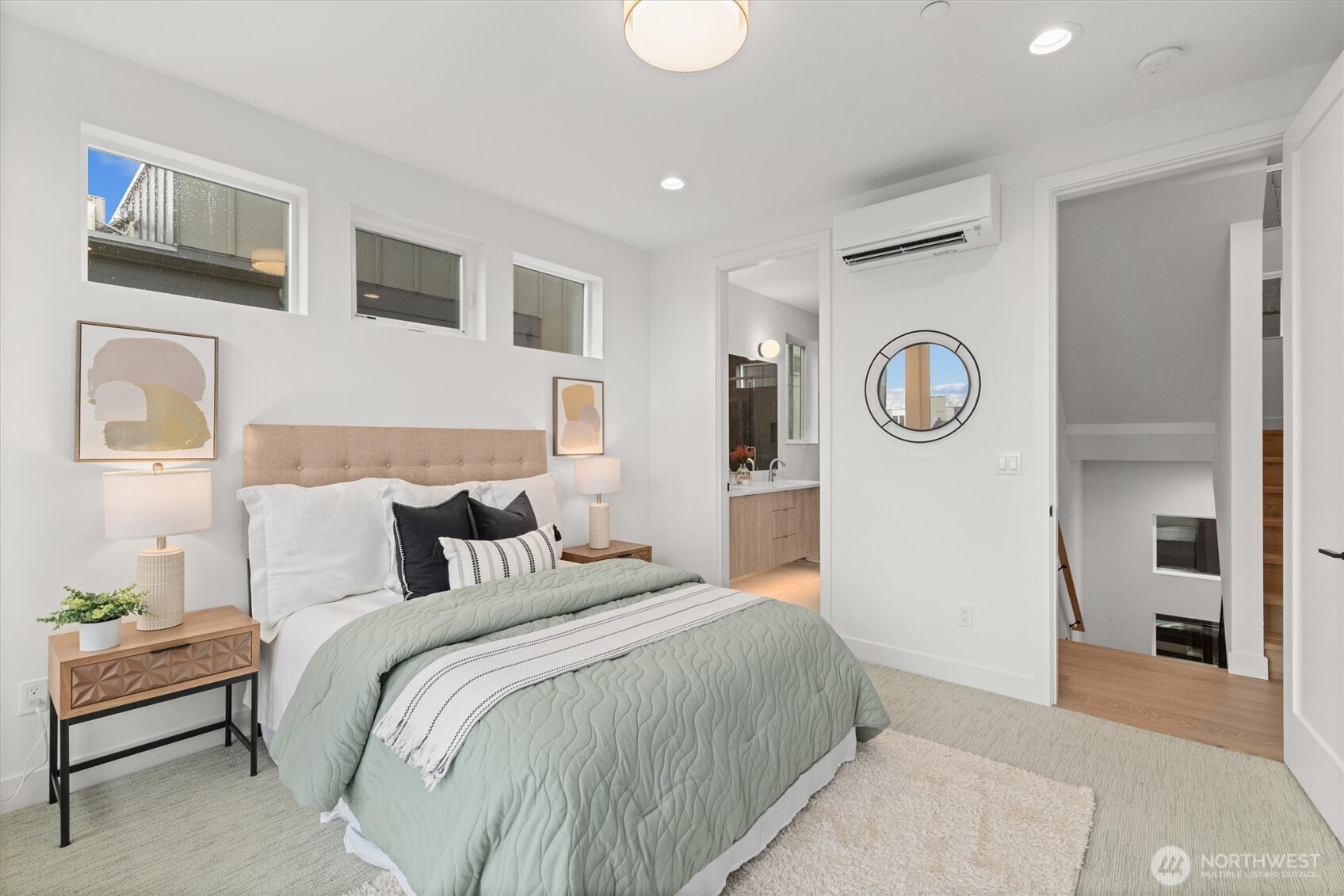 2011 Dexter Avenue N Unit: A