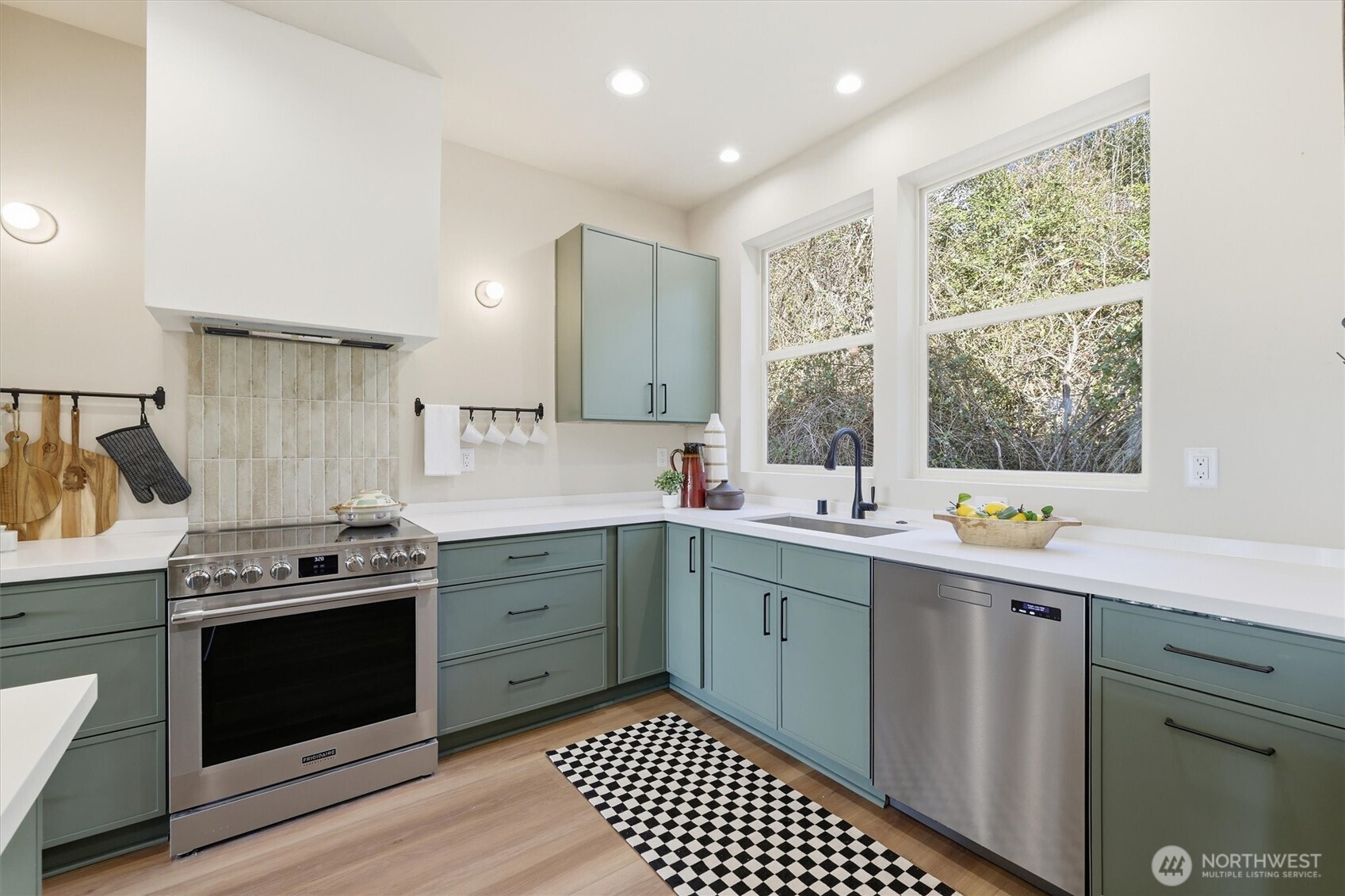 4584 22nd Avenue SW Unit: A