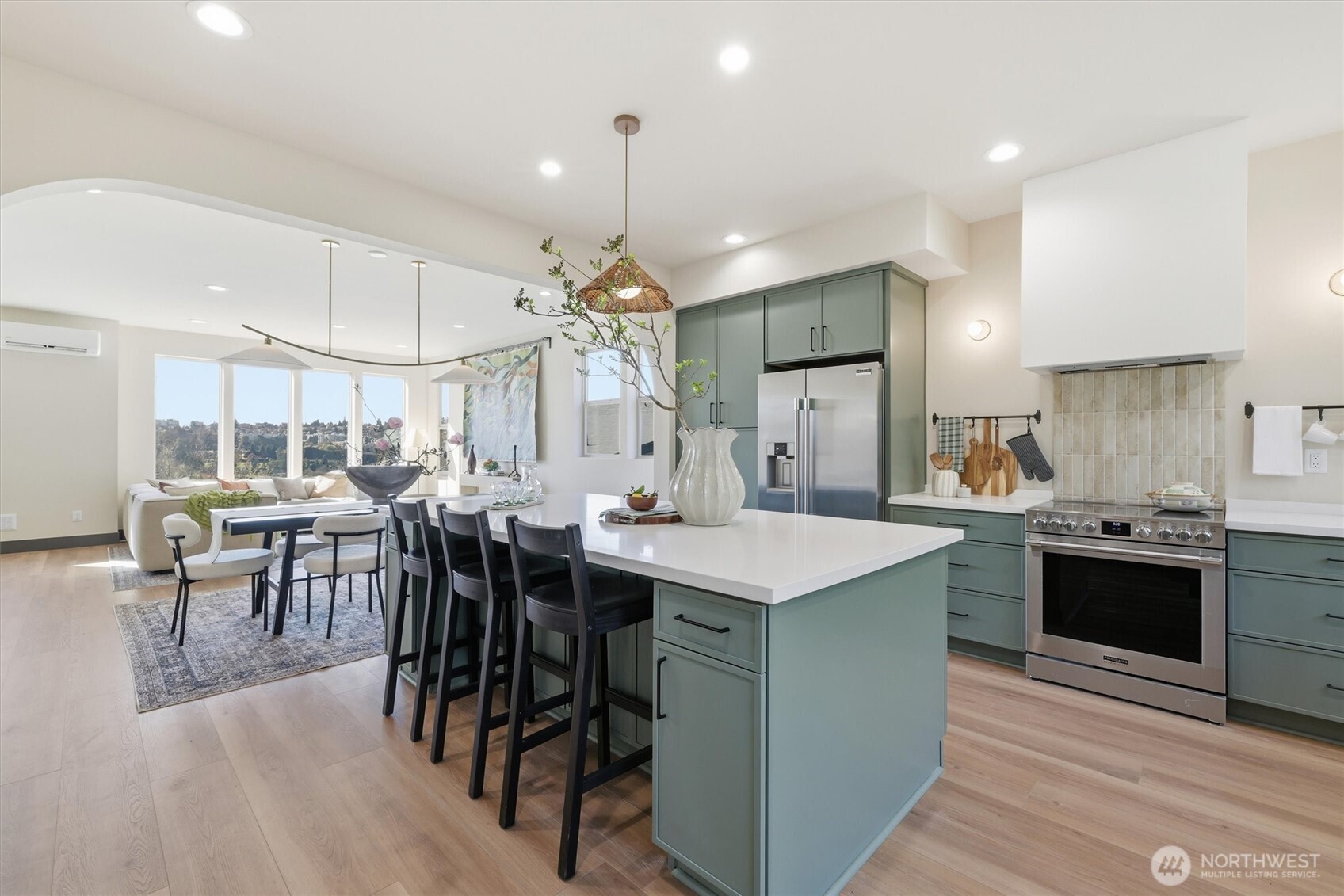 4584 22nd Avenue SW Unit: A