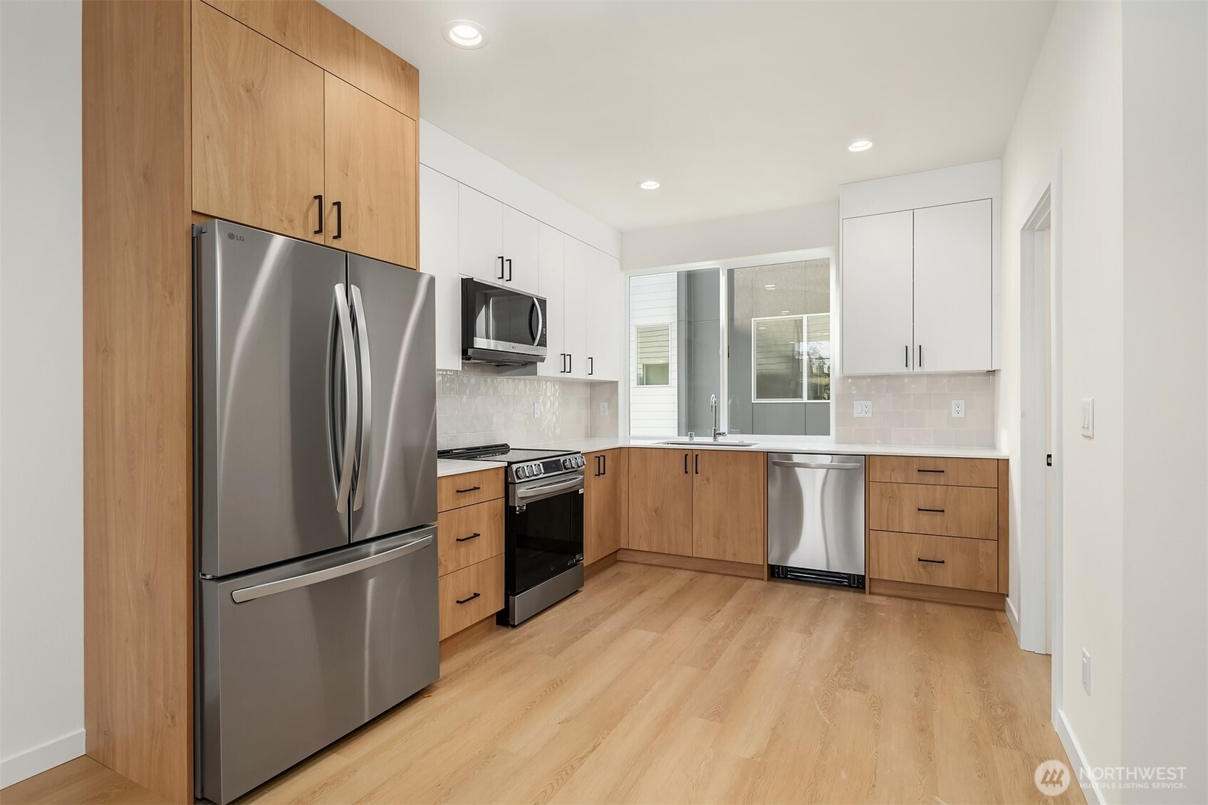 18017 2nd Avenue NE Unit: B