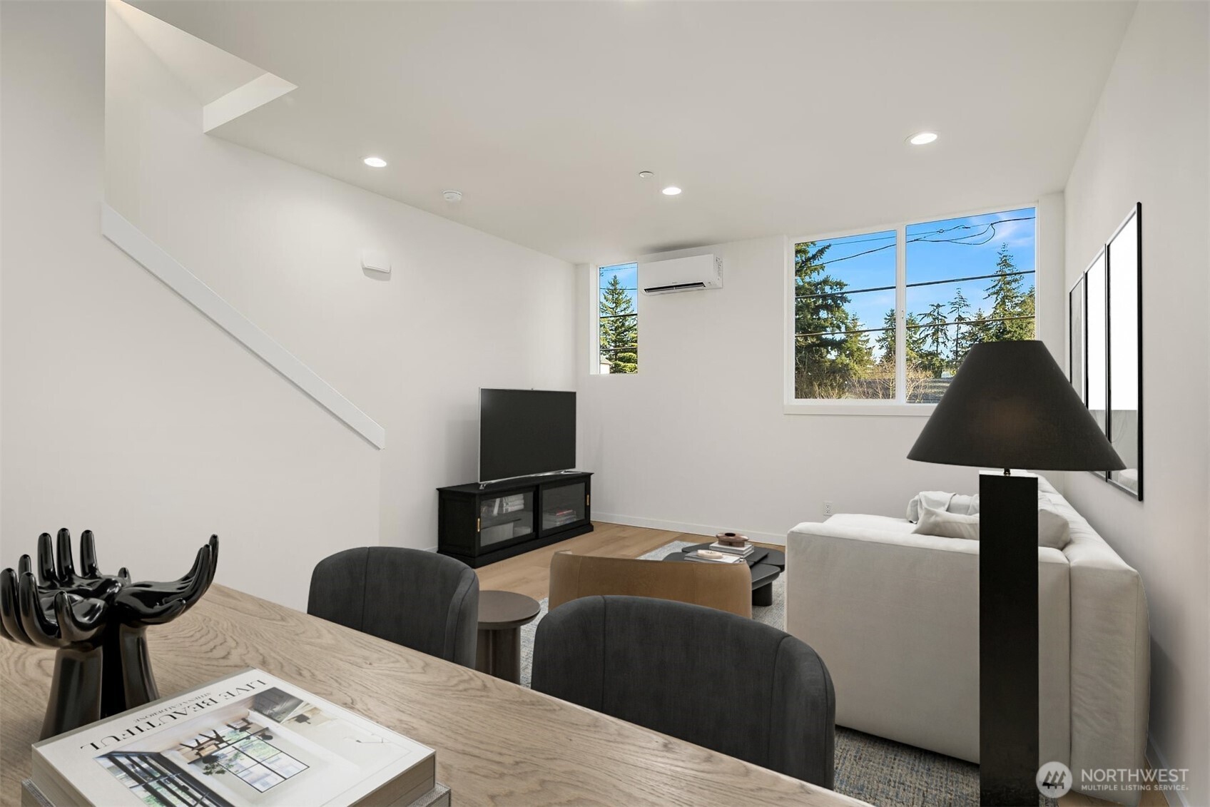 18017 2nd Avenue NE Unit: B