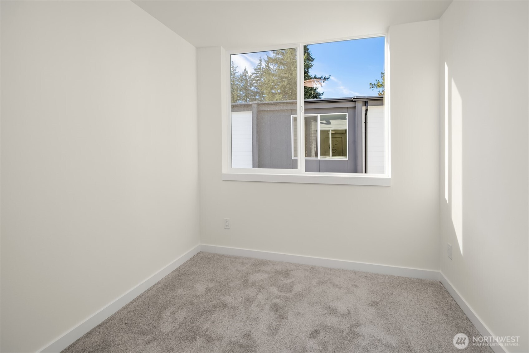 18017 2nd Avenue NE Unit: B