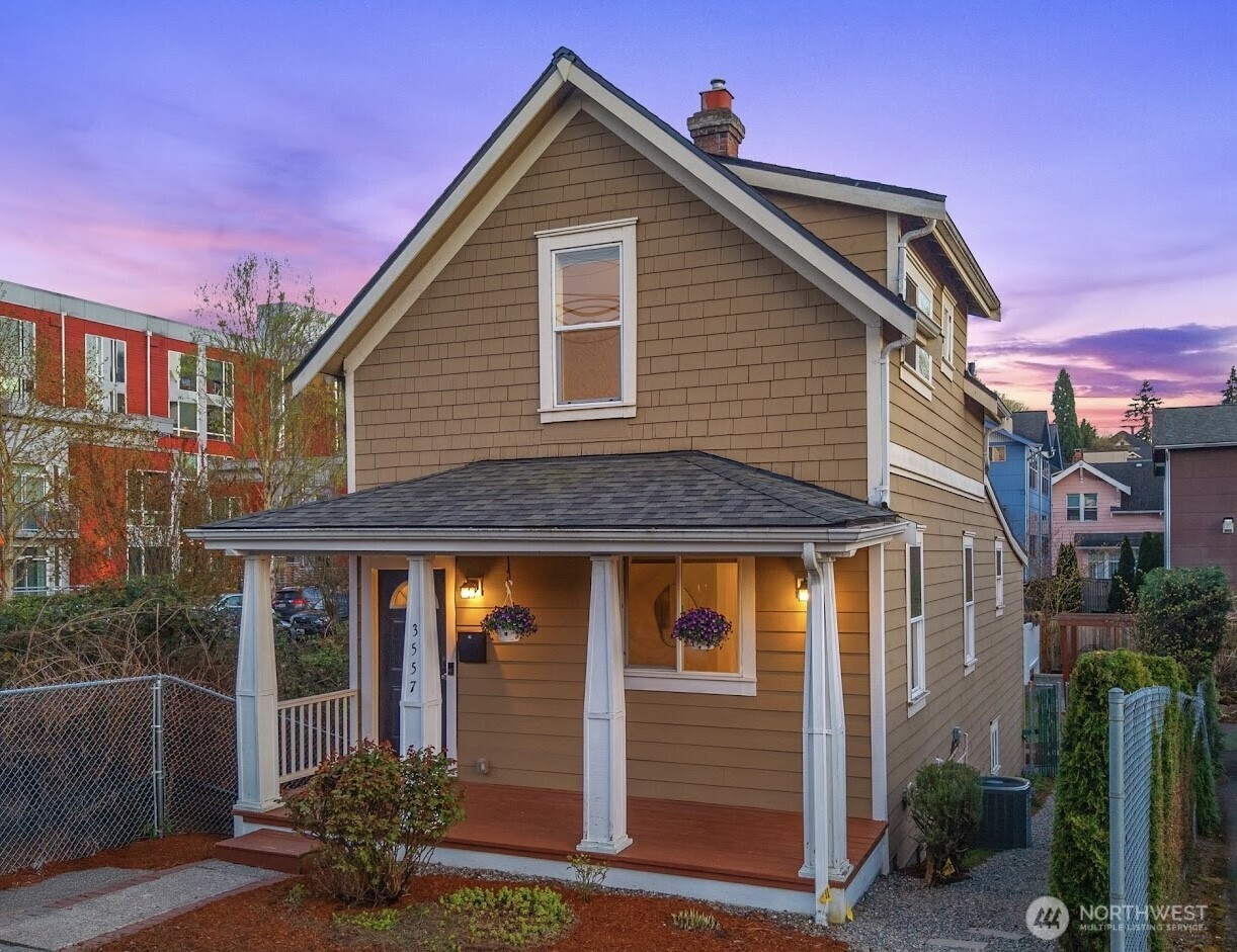 3557 S Hudson Street