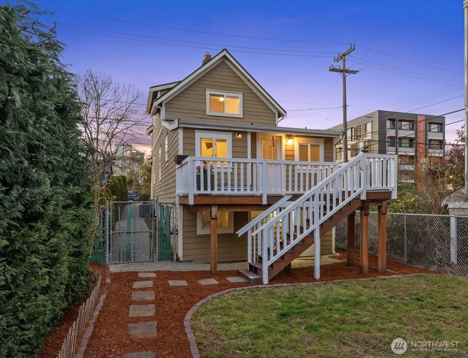 3557 S Hudson Street