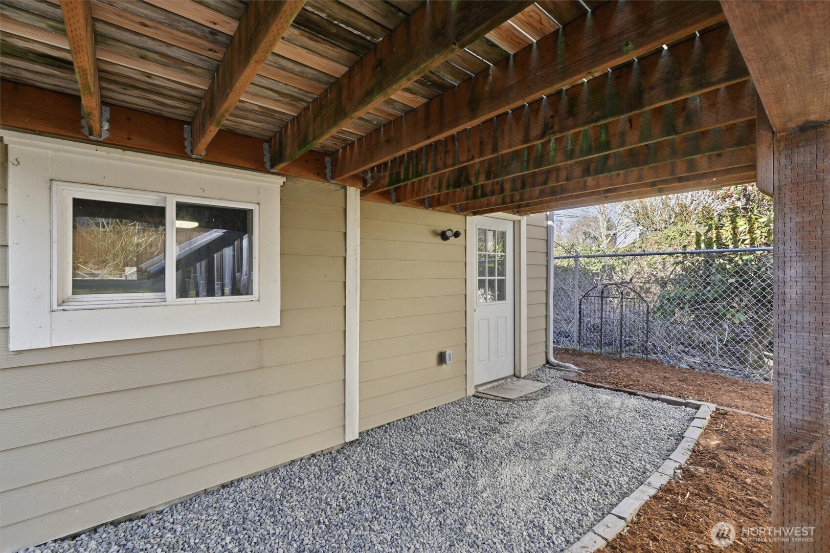 3557 S Hudson Street