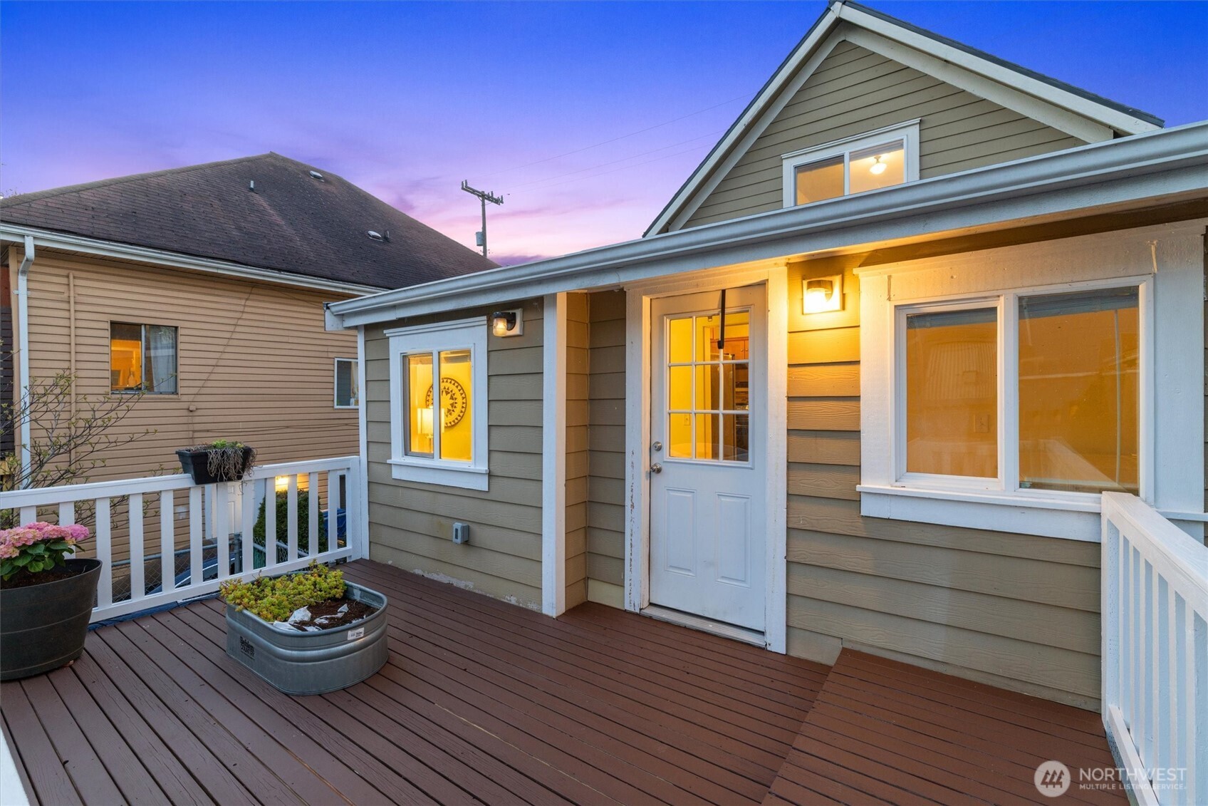 3557 S Hudson Street