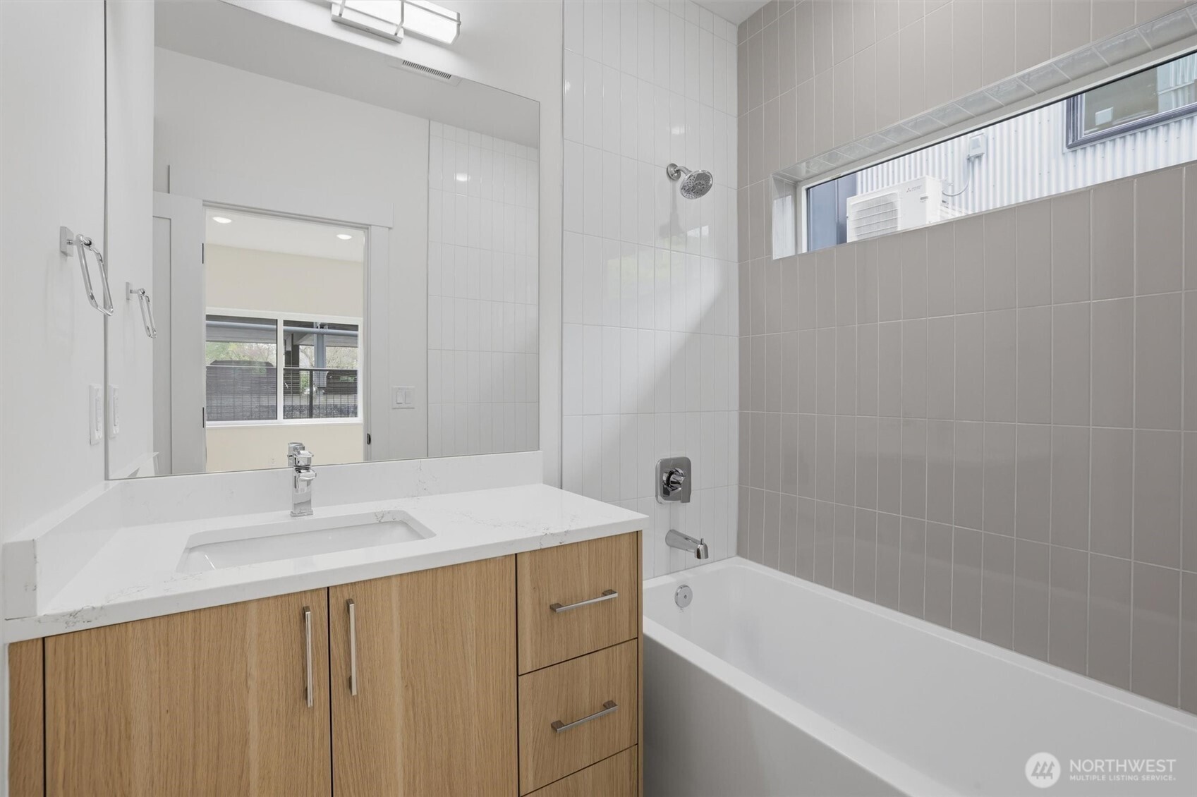 2014 Fairview Avenue E Unit: A