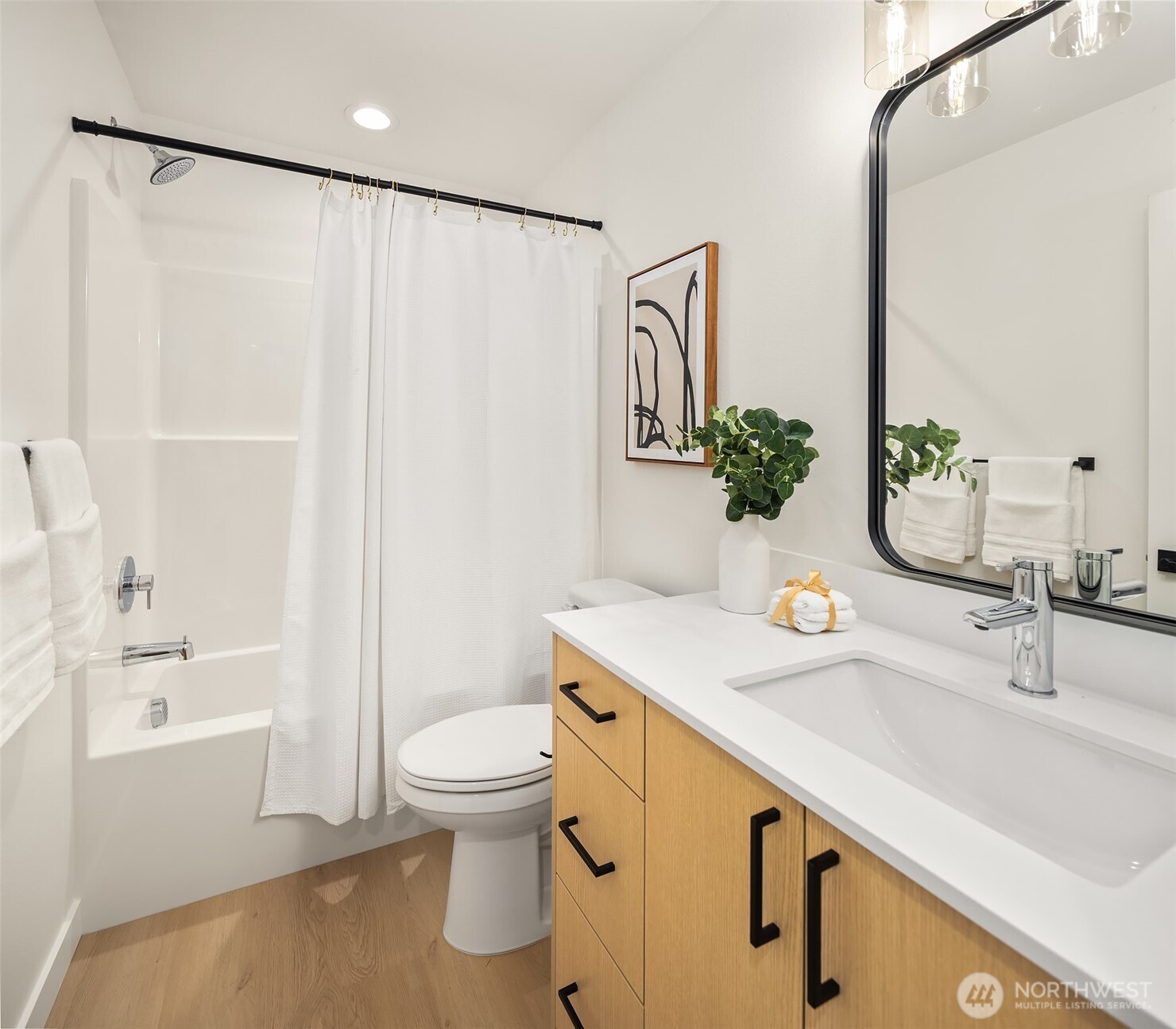 18015 2nd Avenue NE Unit: B