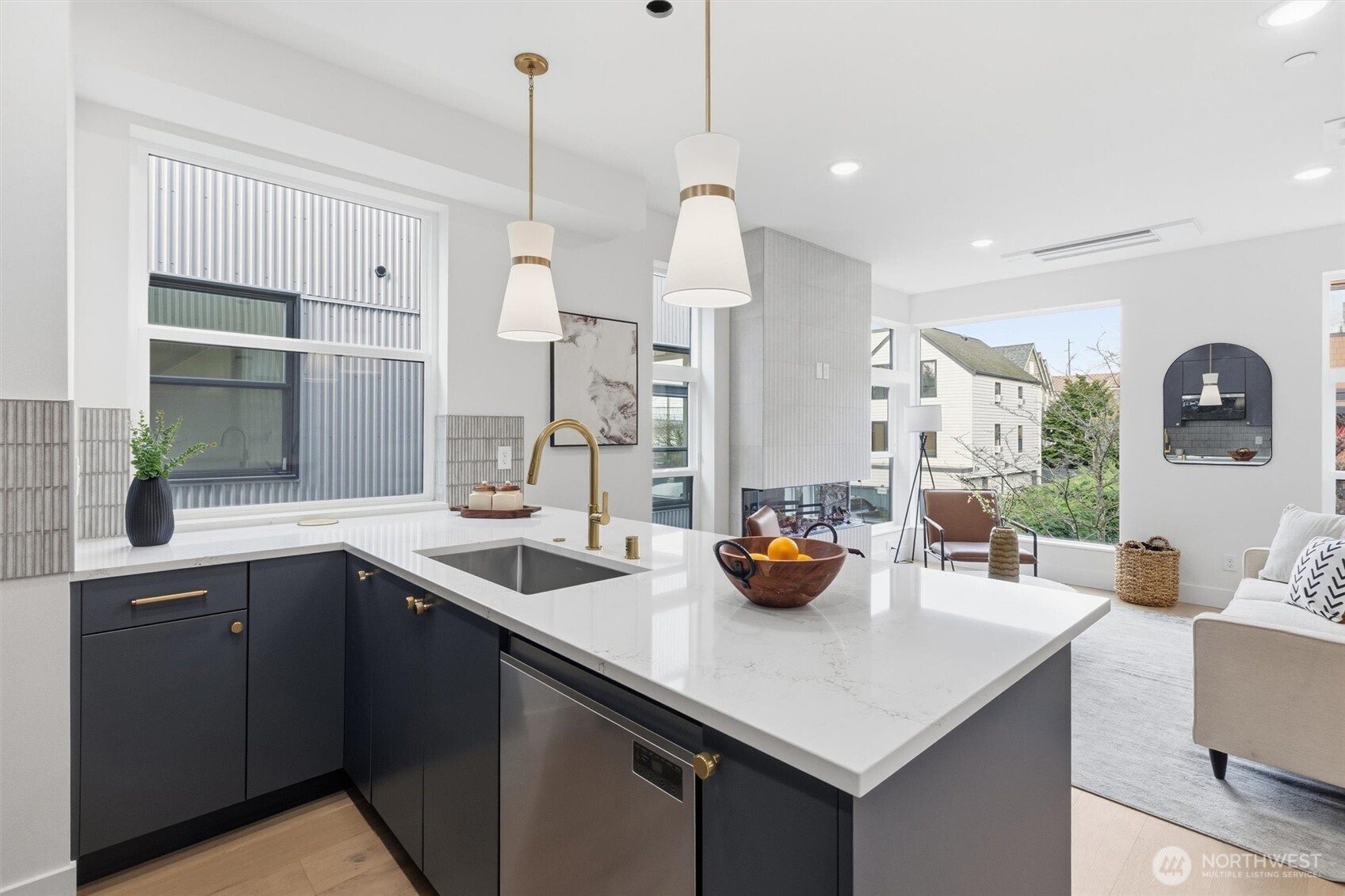 2018 Fairview Avenue E Unit: D