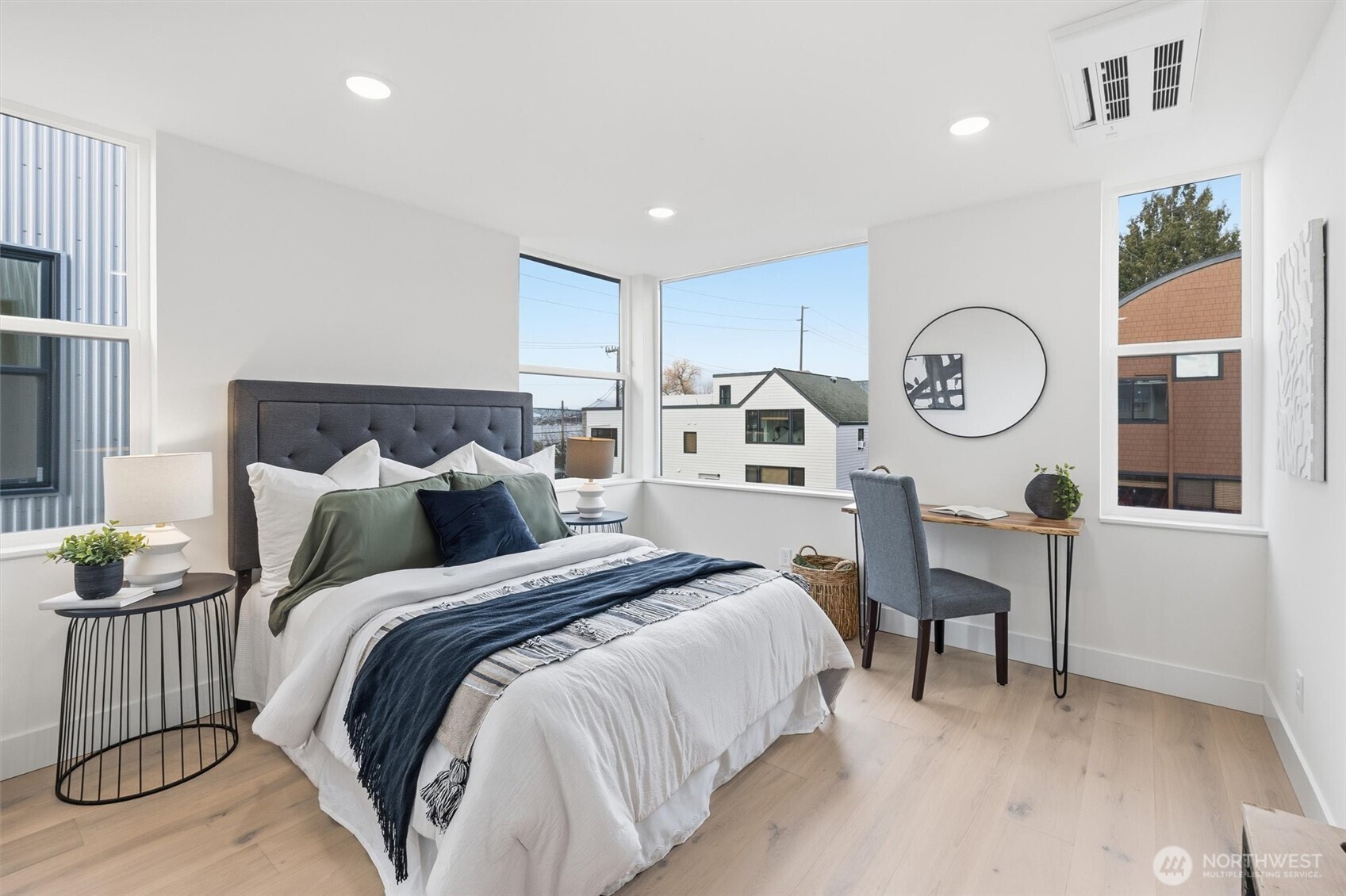 2018 Fairview Avenue E Unit: D