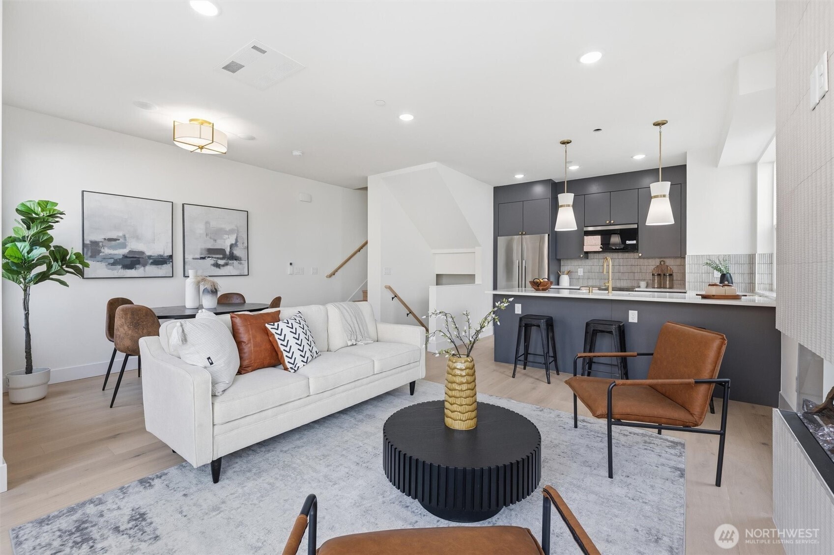 2018 Fairview Avenue E Unit: D