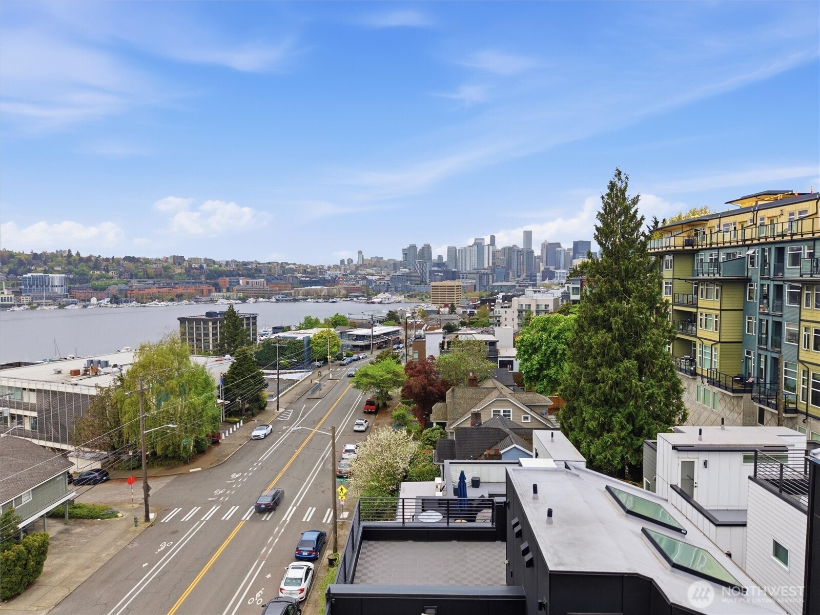 2011 Dexter Avenue N Unit: A