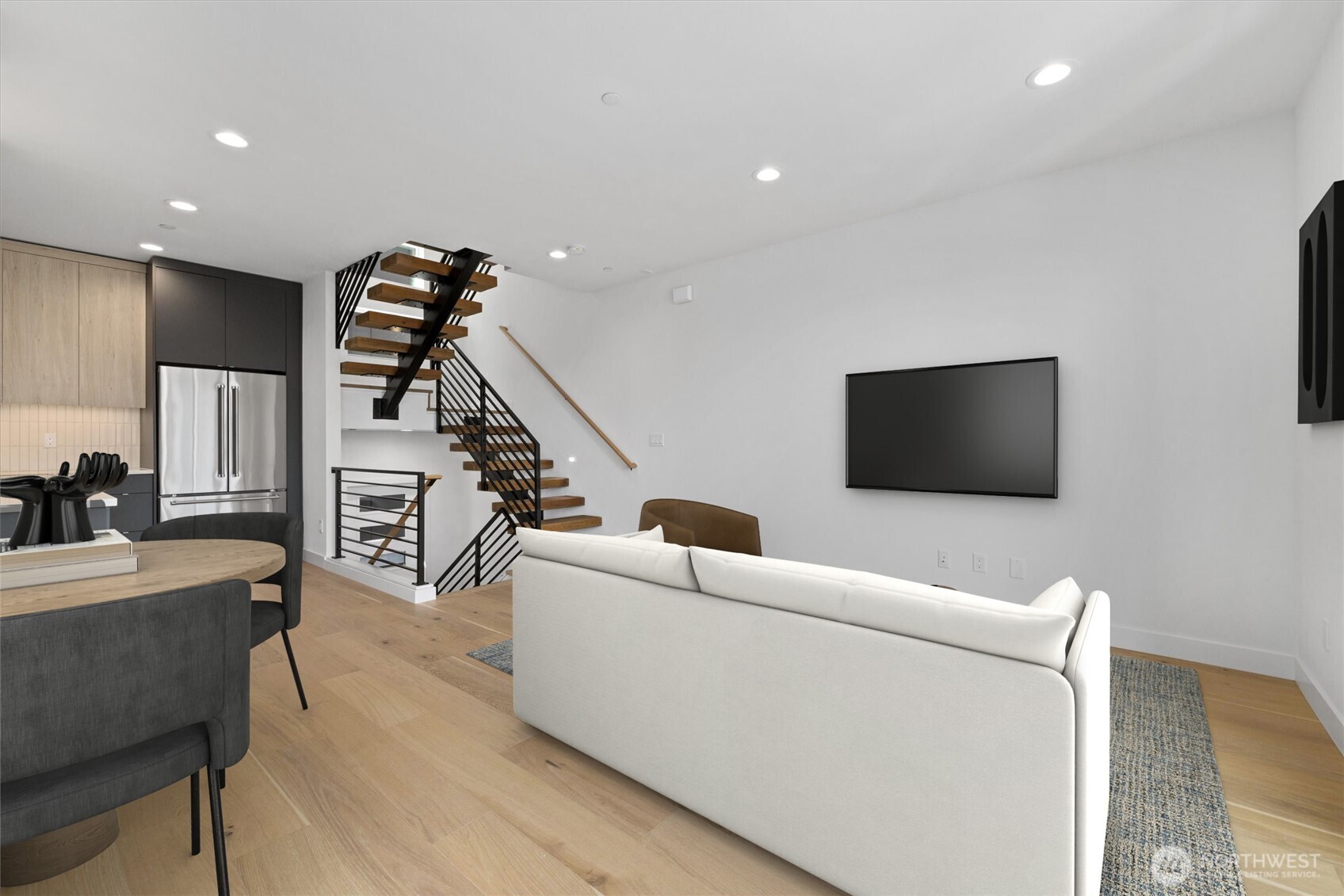 2011 Dexter Avenue N Unit: A