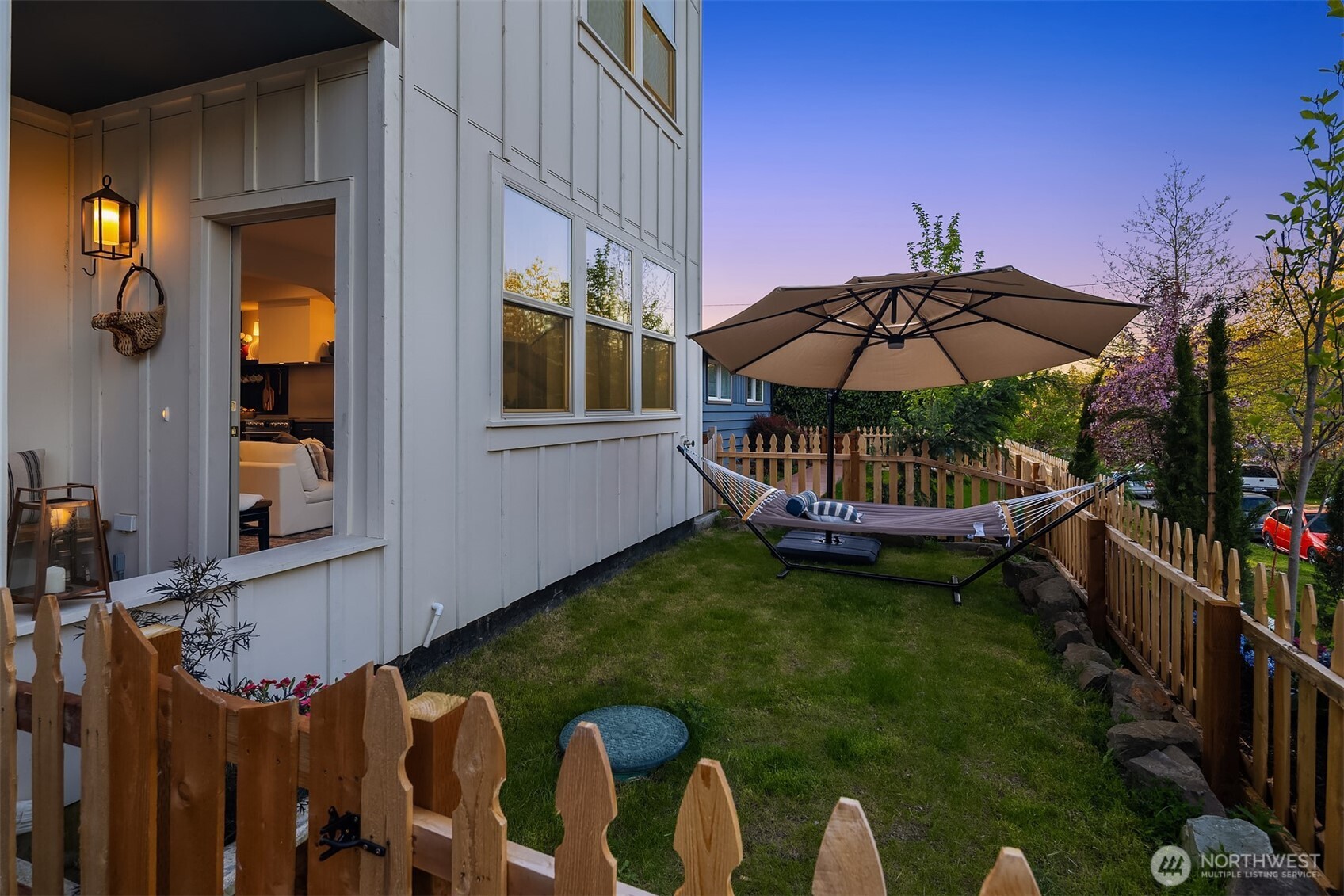 5037 25th Avenue SW