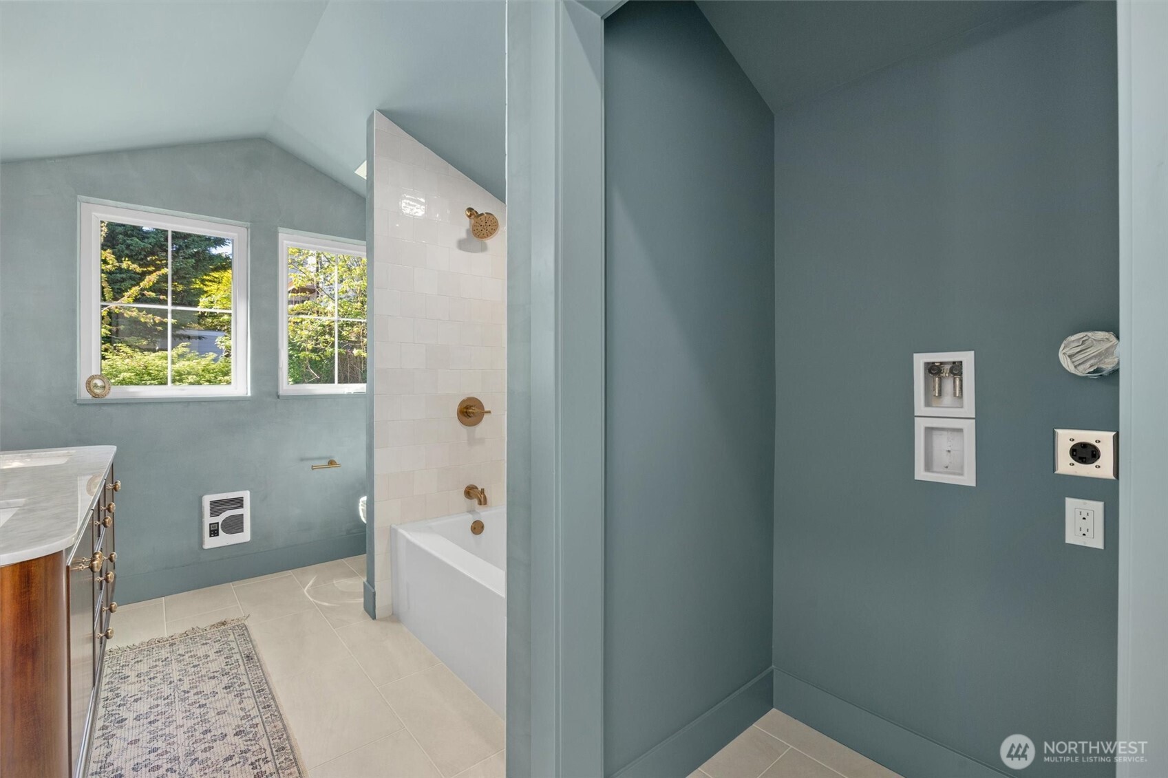 909 32nd Avenue S Unit: C