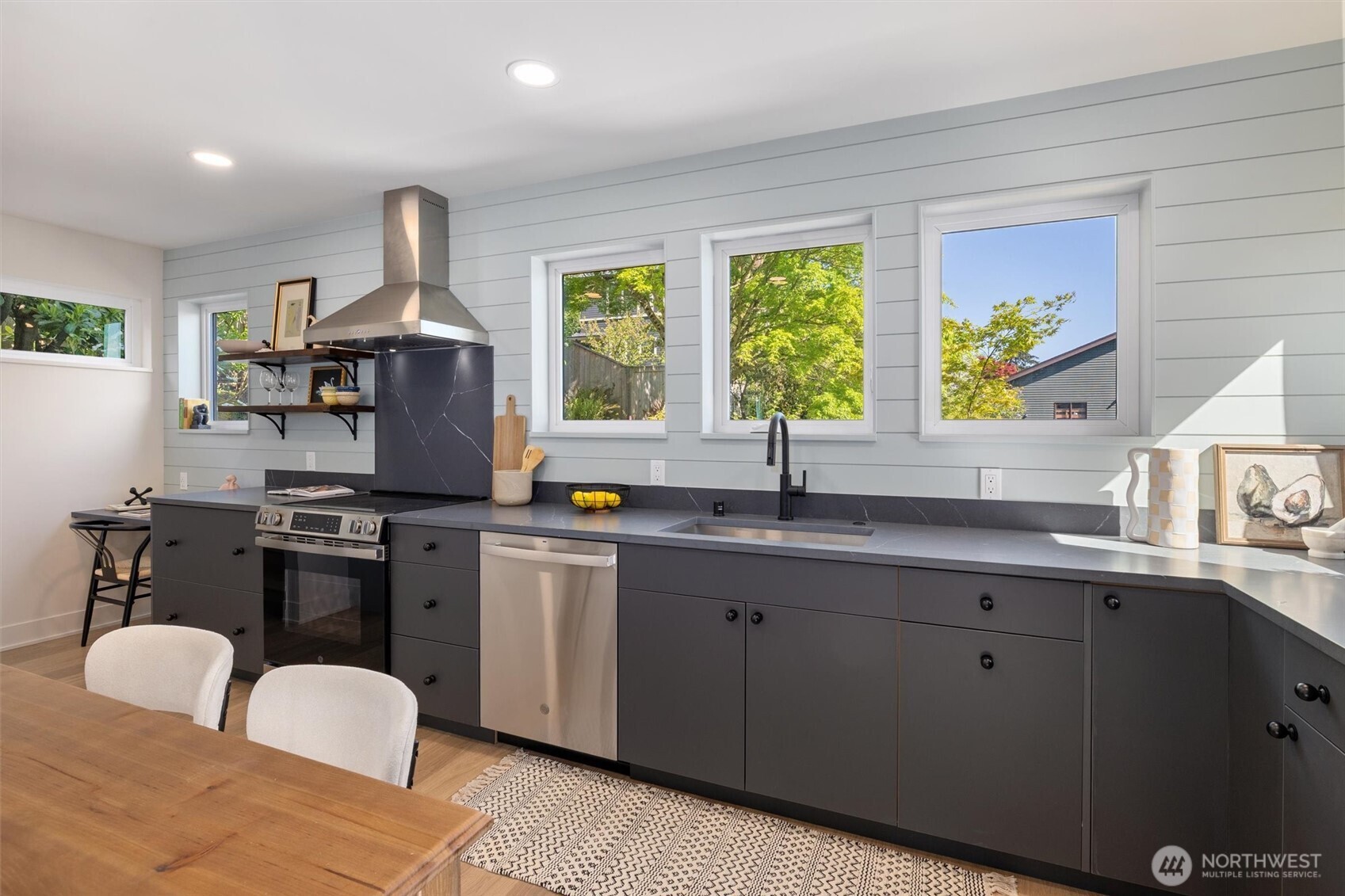 909 32nd Avenue S Unit: C