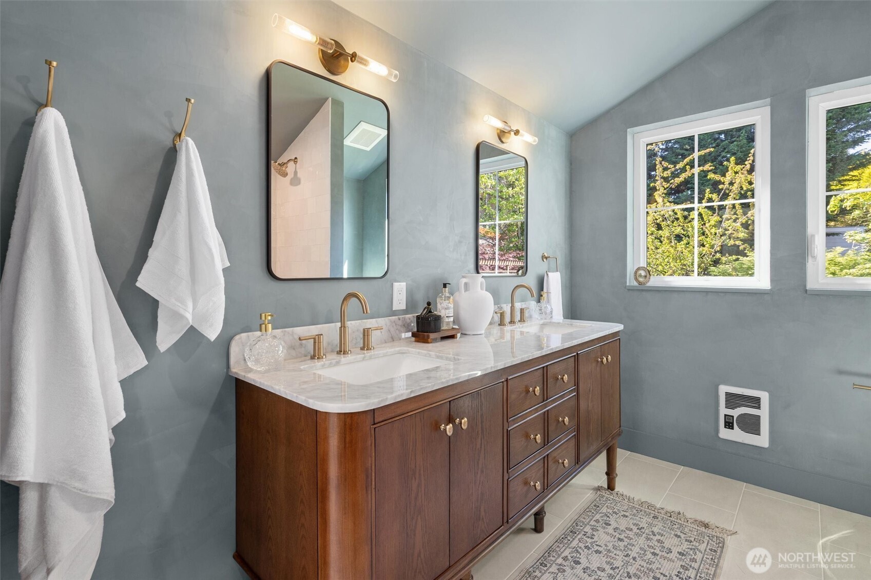 909 32nd Avenue S Unit: C