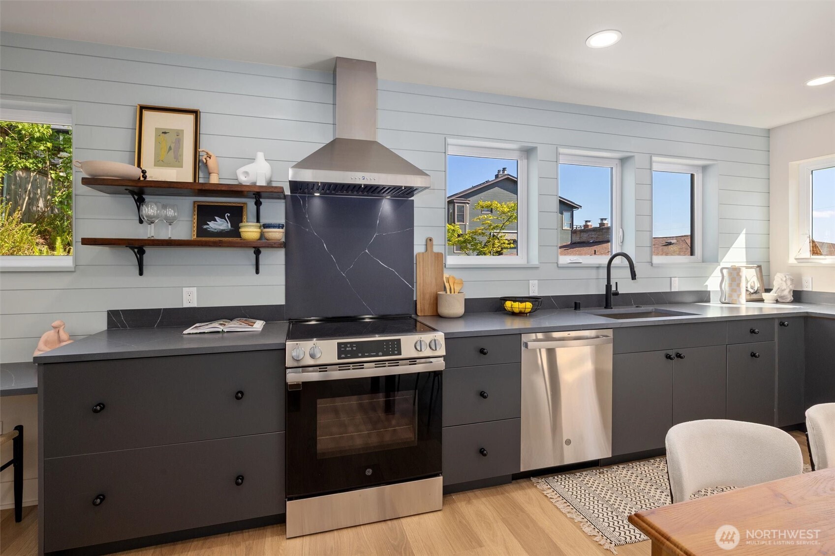 909 32nd Avenue S Unit: C