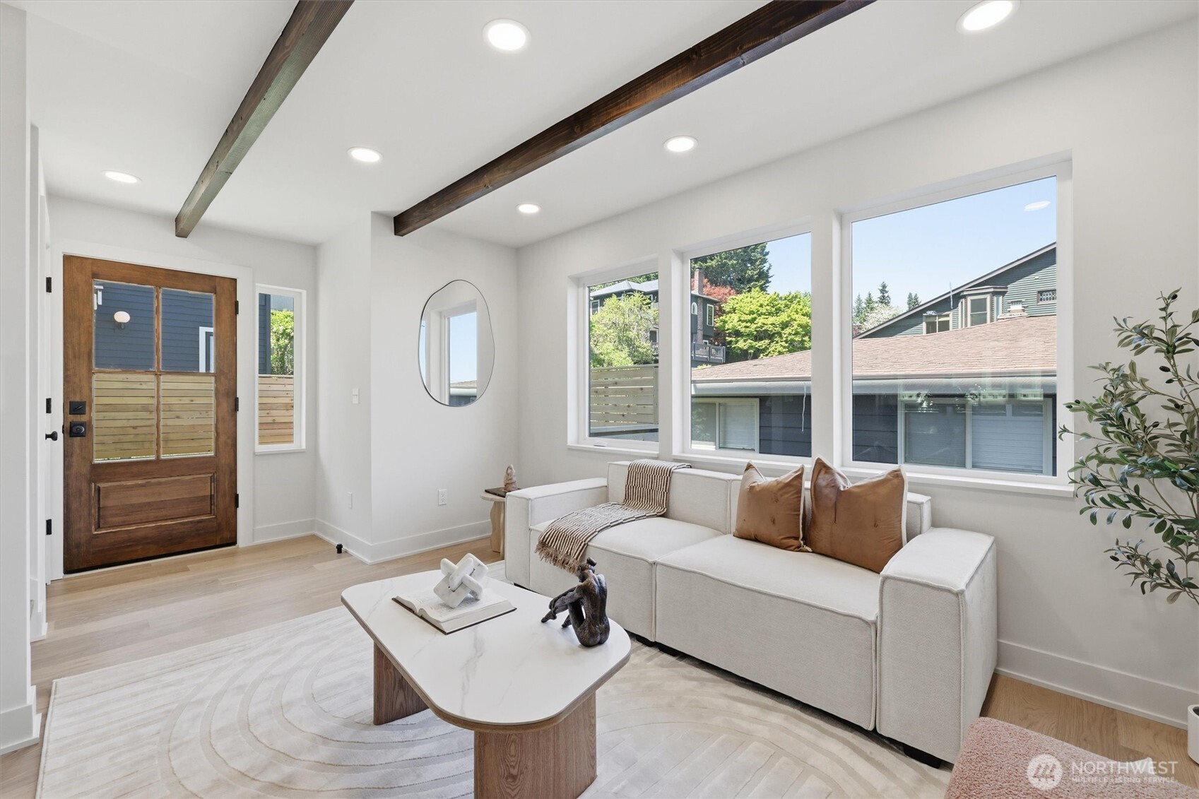 909 32nd Avenue S Unit: B