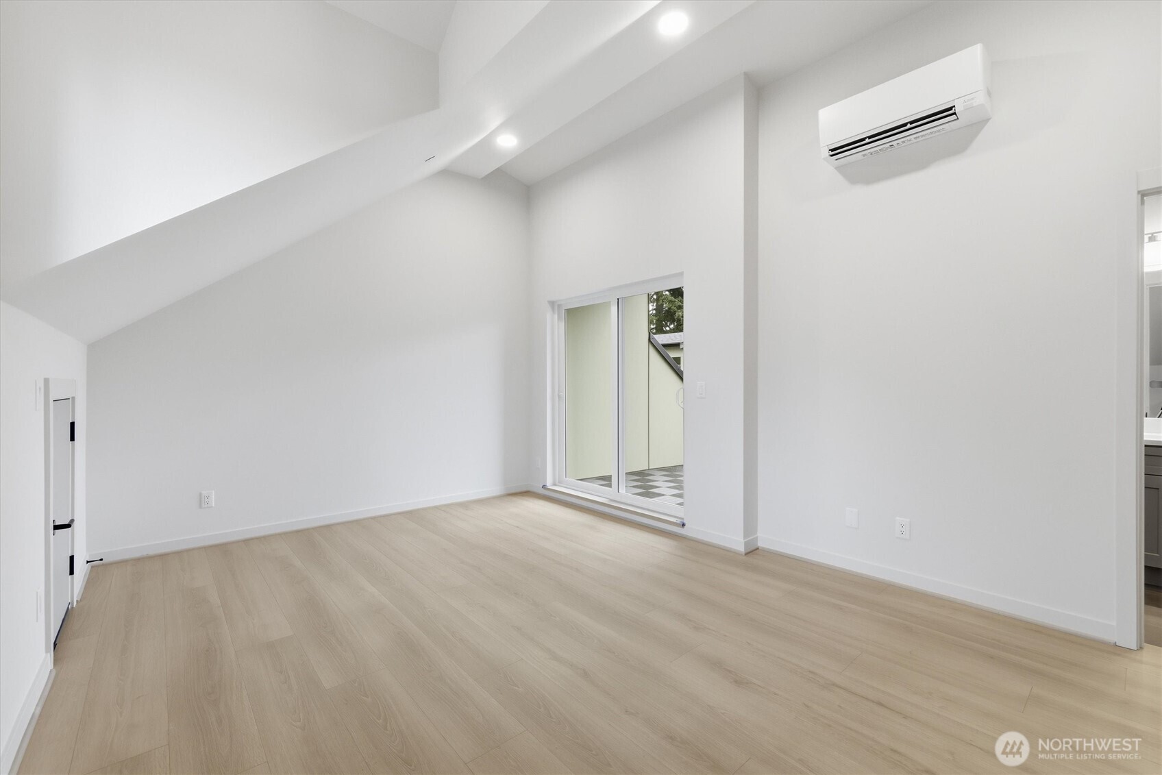 14610 Corliss Avenue N Unit: A