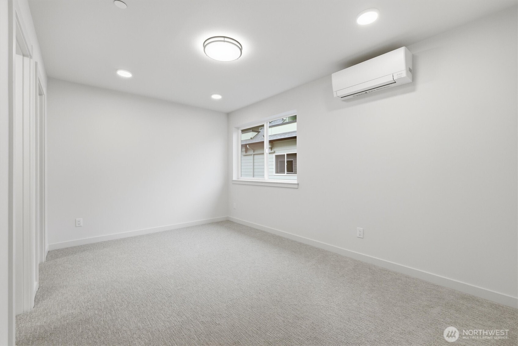 14610 Corliss Avenue N Unit: A