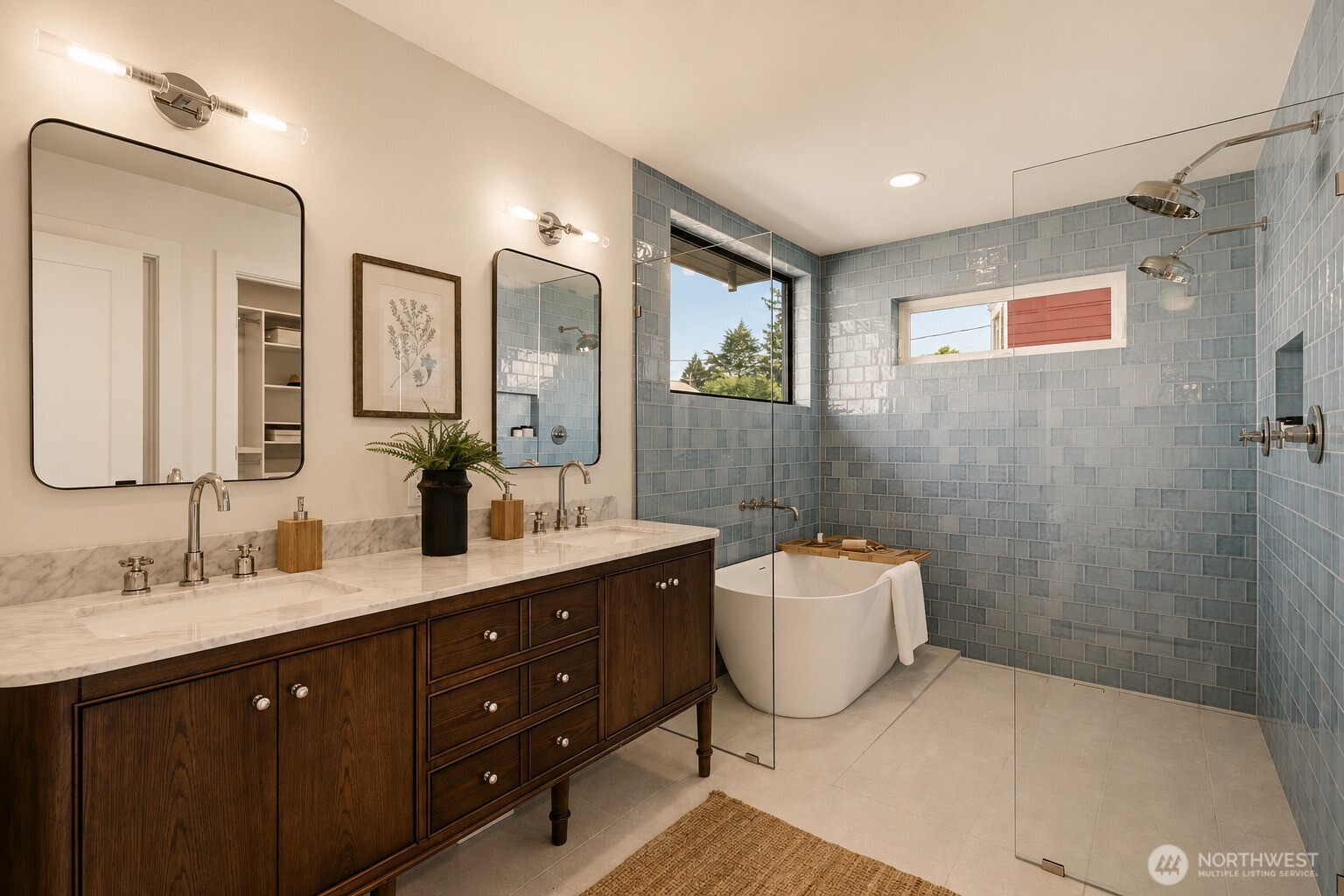 909 32nd Avenue S Unit: A