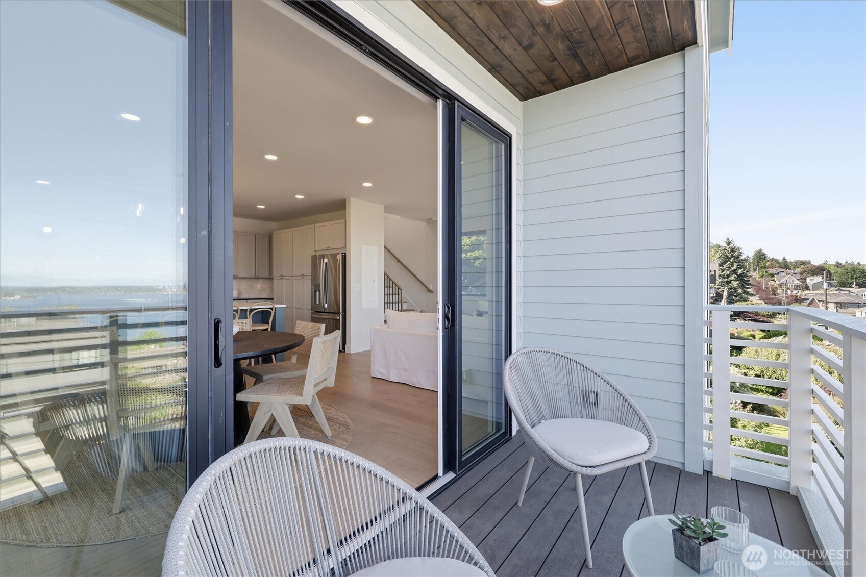 909 32nd Avenue S Unit: A