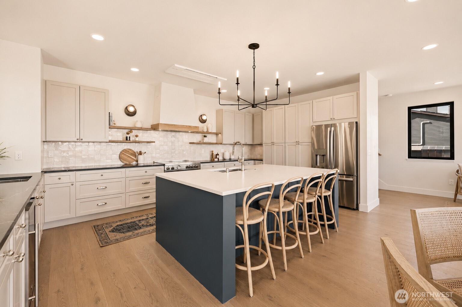 909 32nd Avenue S Unit: A