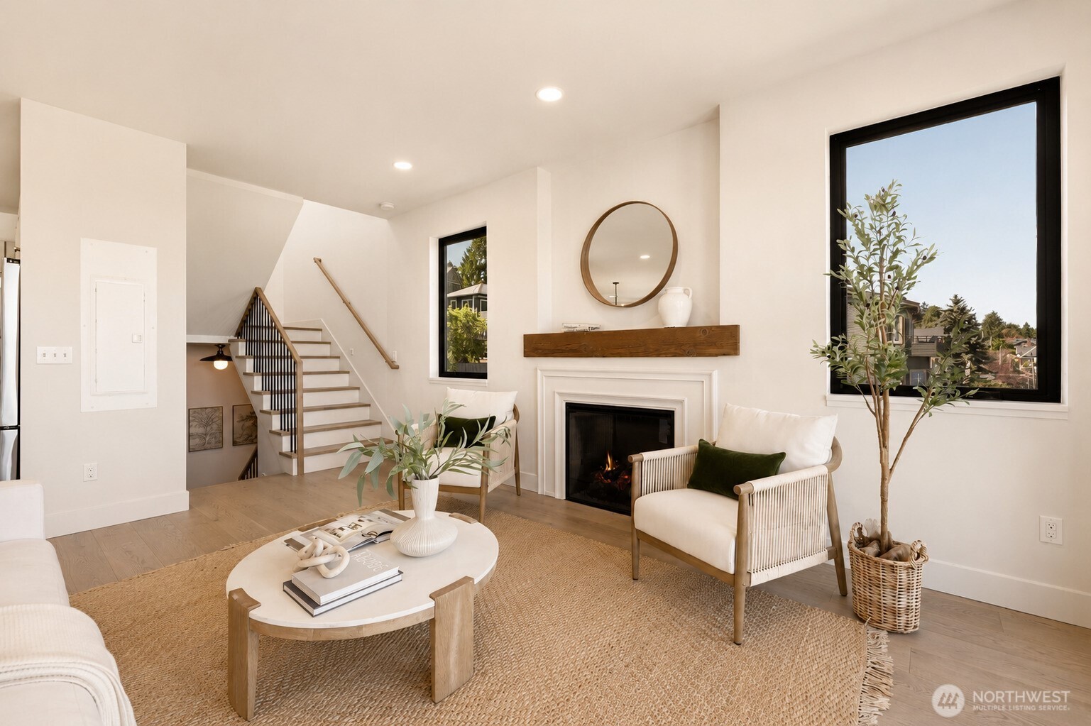 909 32nd Avenue S Unit: A