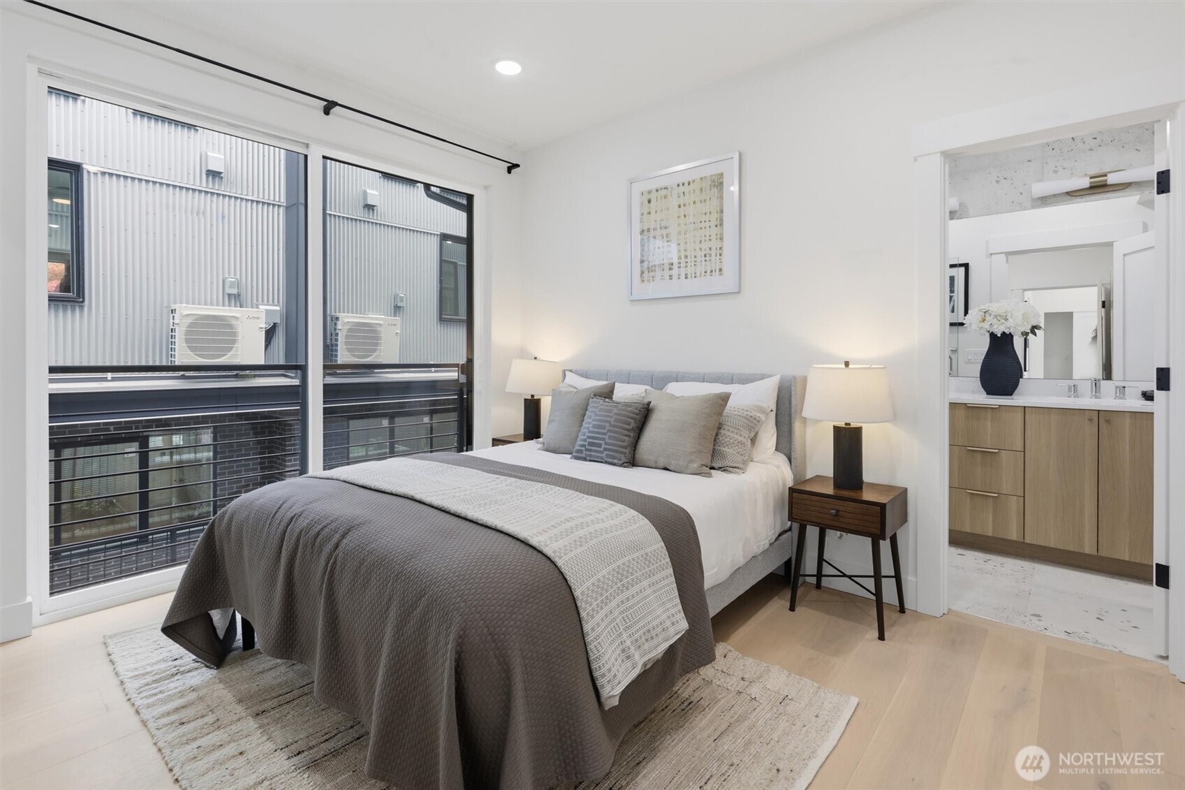 2014 Fairview Avenue E Unit: C