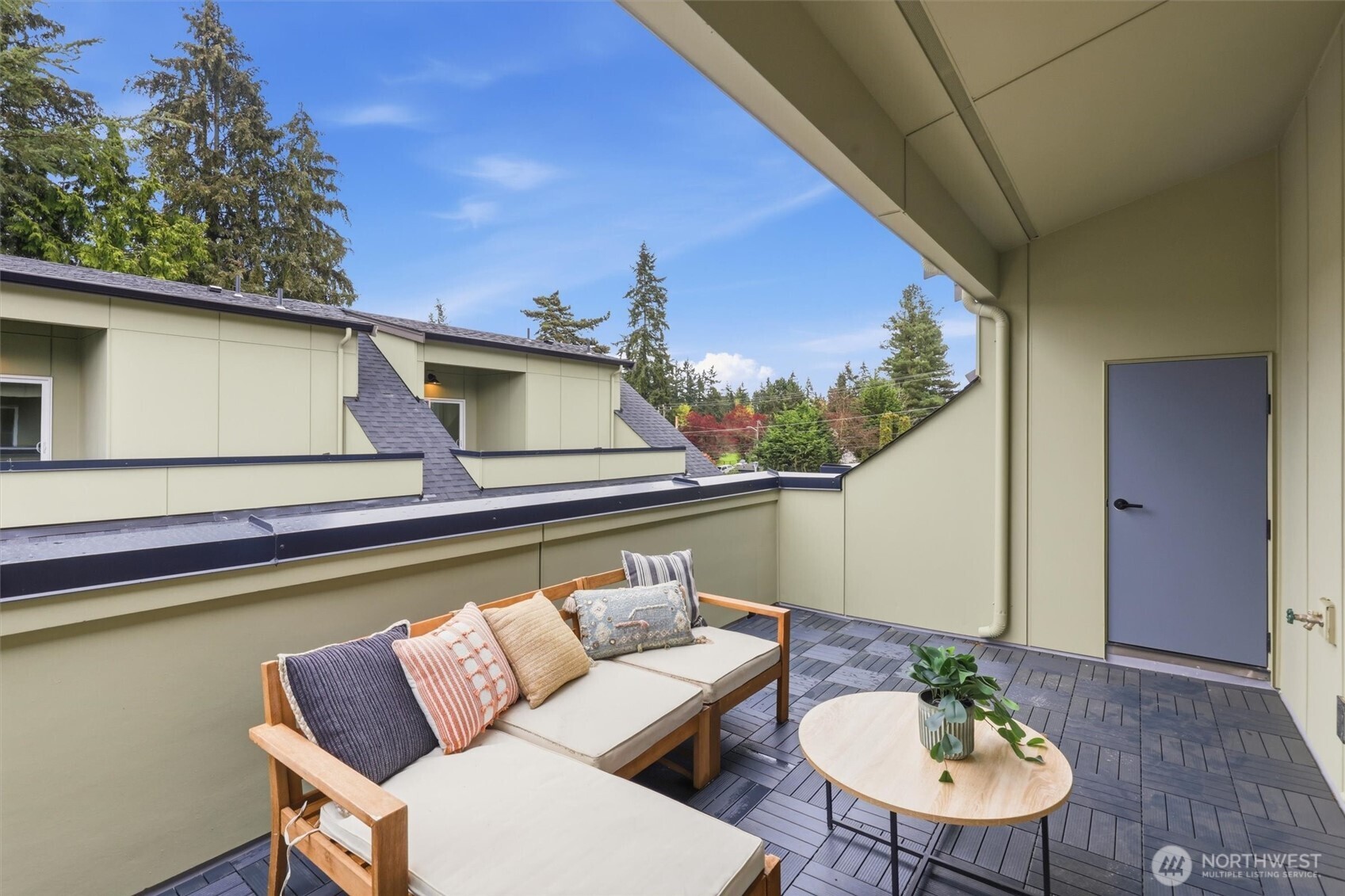 14608 Corliss Avenue N Unit: A