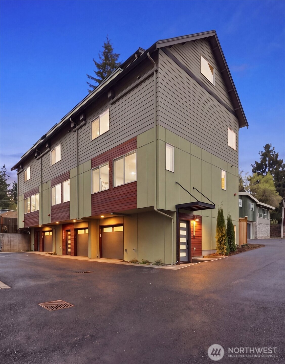 14608 Corliss Avenue N Unit: A