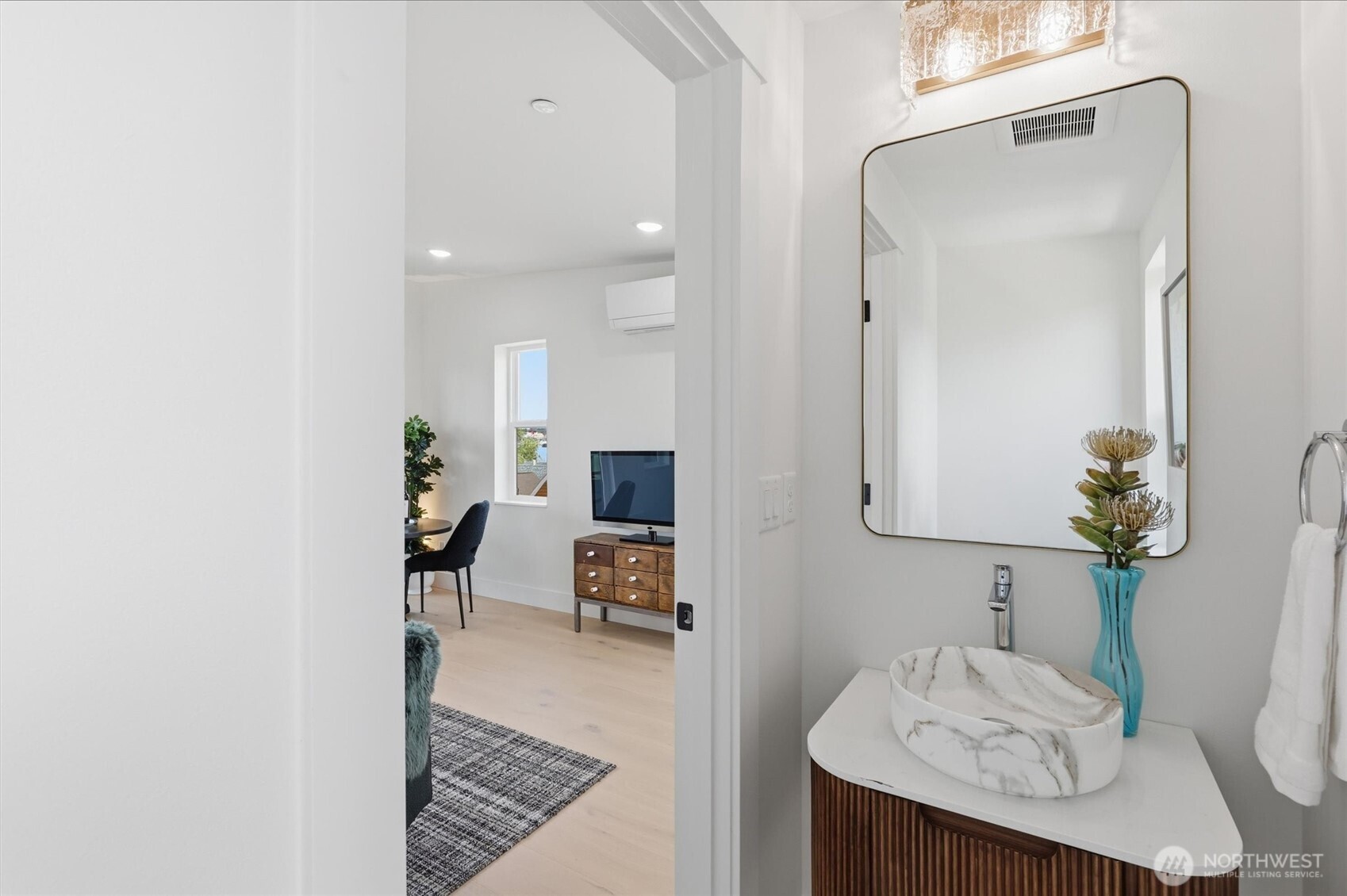2019 Minor Avenue E