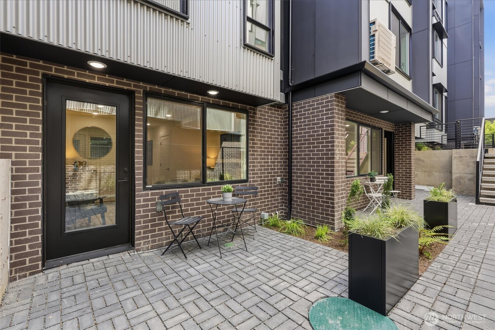 2019 Minor Avenue E