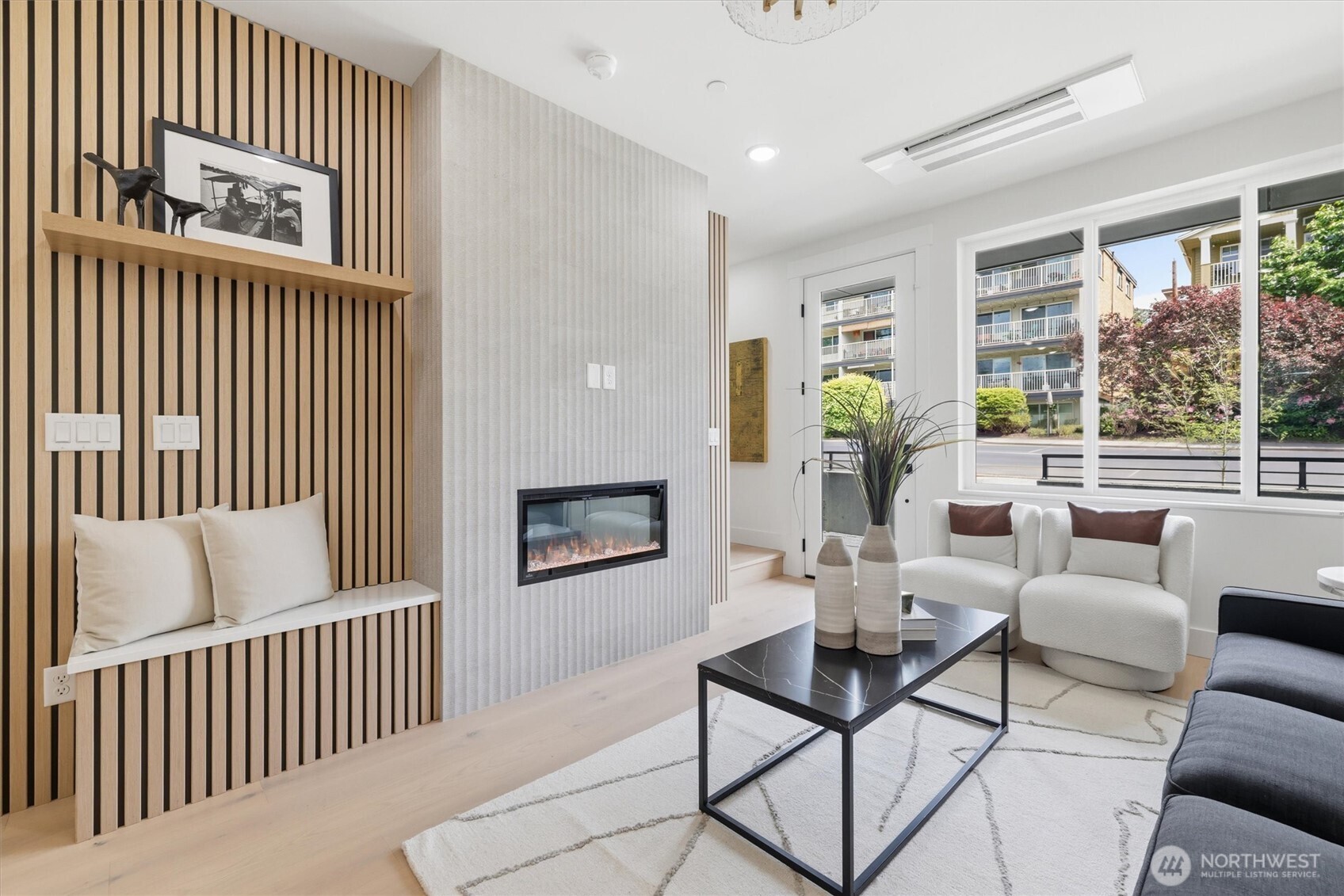 2017 Minor Avenue E